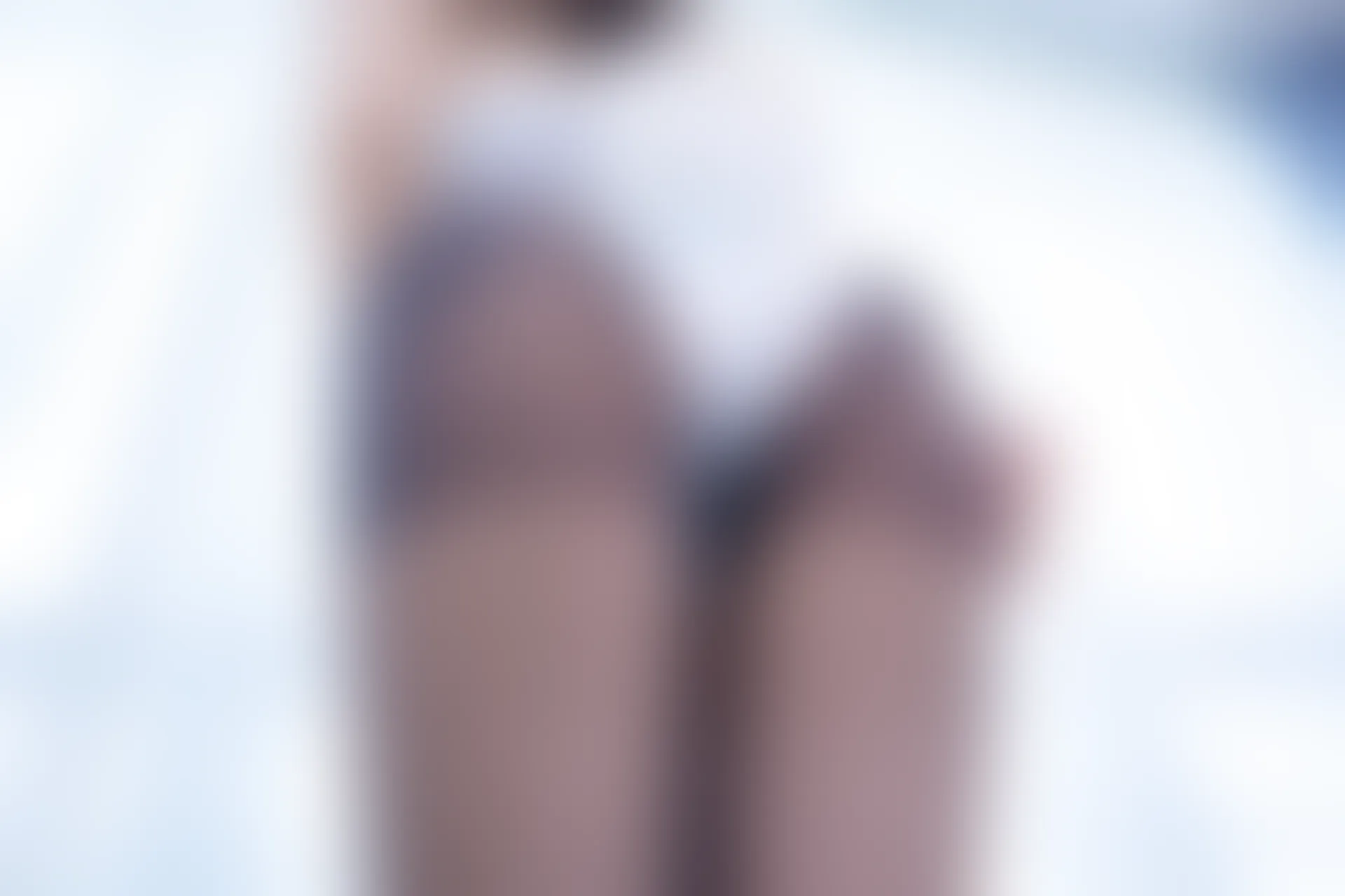 神楽坂真冬 第三季 序号33：兔女郎与钢管《バニーバブル》 [150P2V-825MB]标签：兔女郎, 内衣, 双马尾, 白丝, 神楽坂真冬, 美腿, 美足, 高跟鞋, 黑丝