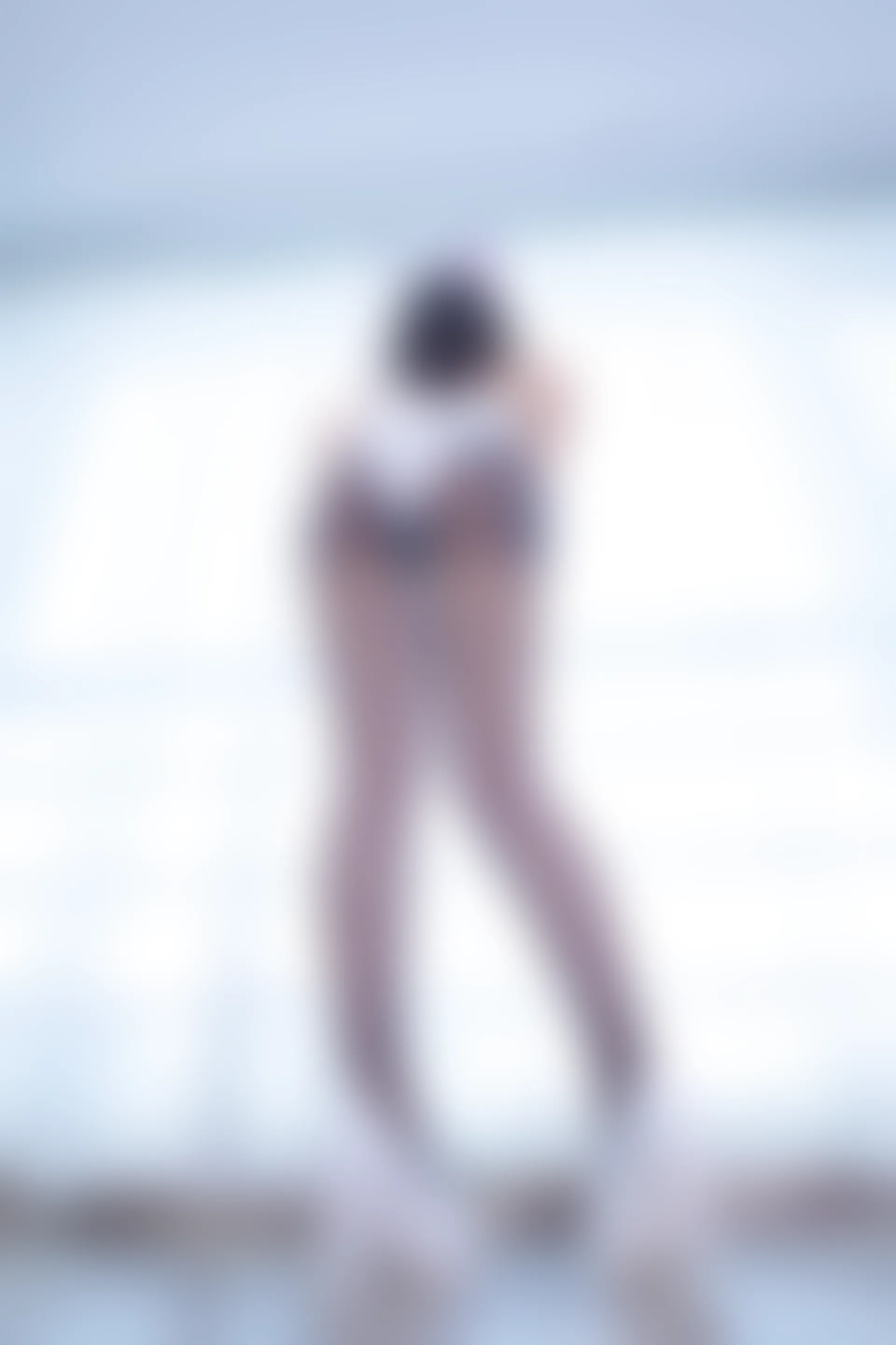 神楽坂真冬 第三季 序号33：兔女郎与钢管《バニーバブル》 [150P2V-825MB]标签：兔女郎, 内衣, 双马尾, 白丝, 神楽坂真冬, 美腿, 美足, 高跟鞋, 黑丝