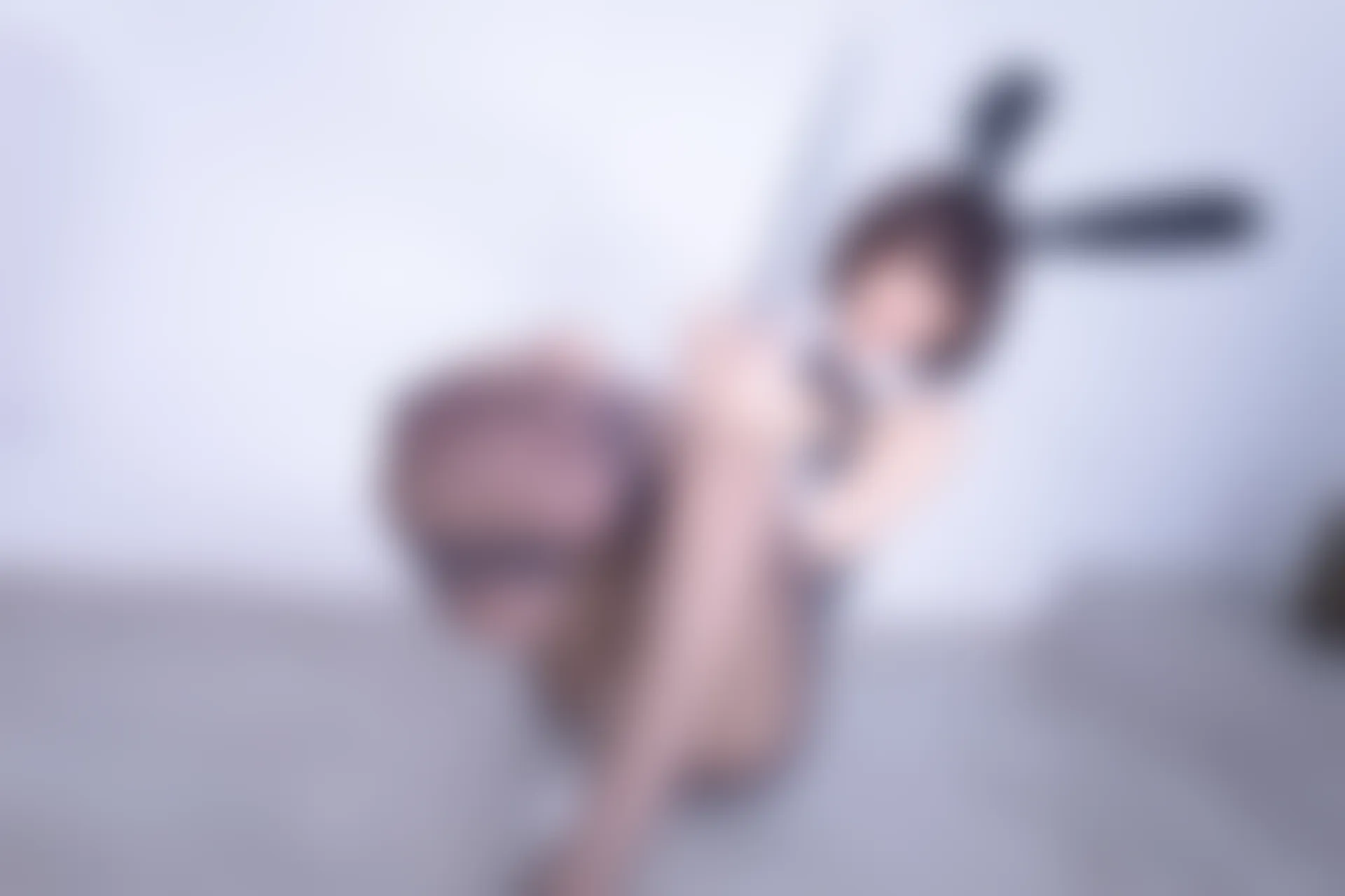 神楽坂真冬 第三季 序号33：兔女郎与钢管《バニーバブル》 [150P2V-825MB]标签：兔女郎, 内衣, 双马尾, 白丝, 神楽坂真冬, 美腿, 美足, 高跟鞋, 黑丝