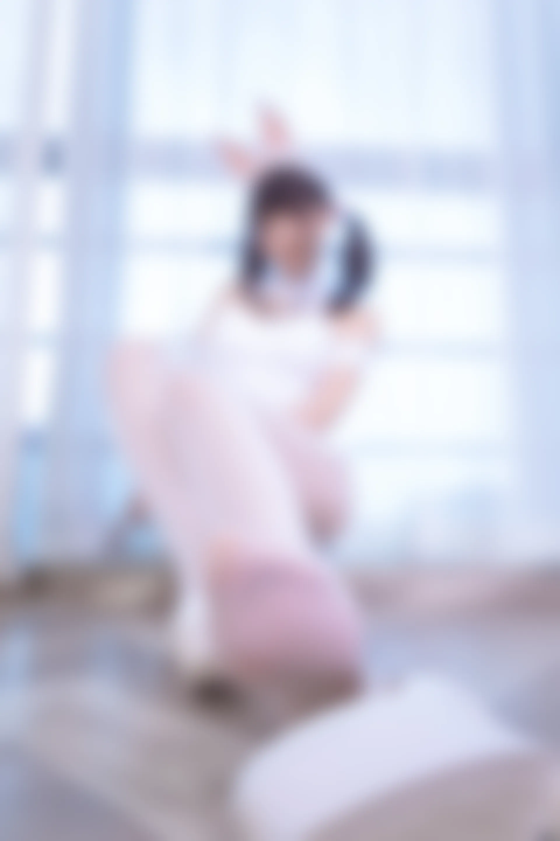 神楽坂真冬 第三季 序号33：兔女郎与钢管《バニーバブル》 [150P2V-825MB]标签：兔女郎, 内衣, 双马尾, 白丝, 神楽坂真冬, 美腿, 美足, 高跟鞋, 黑丝