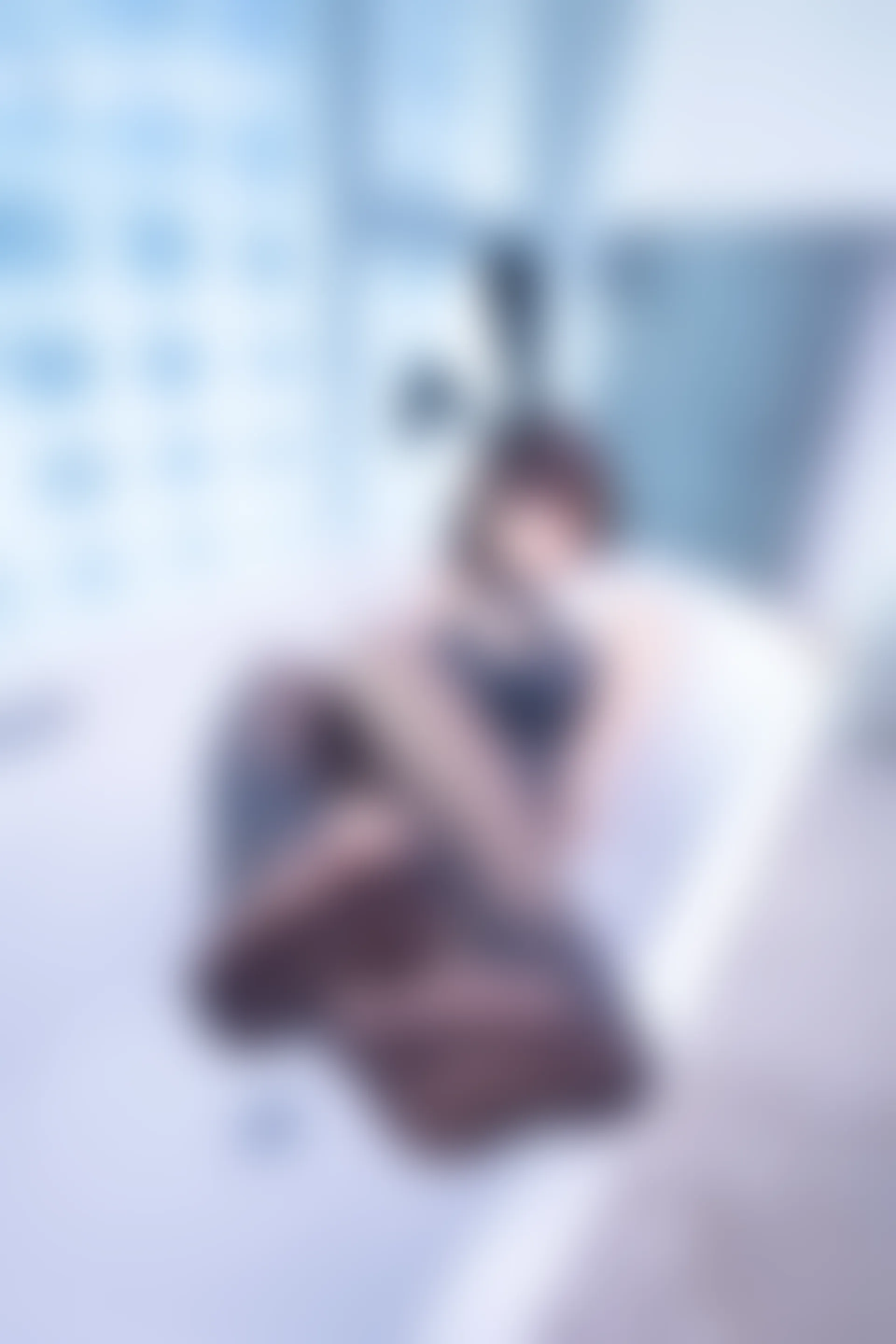 神楽坂真冬 第三季 序号33：兔女郎与钢管《バニーバブル》 [150P2V-825MB]标签：兔女郎, 内衣, 双马尾, 白丝, 神楽坂真冬, 美腿, 美足, 高跟鞋, 黑丝