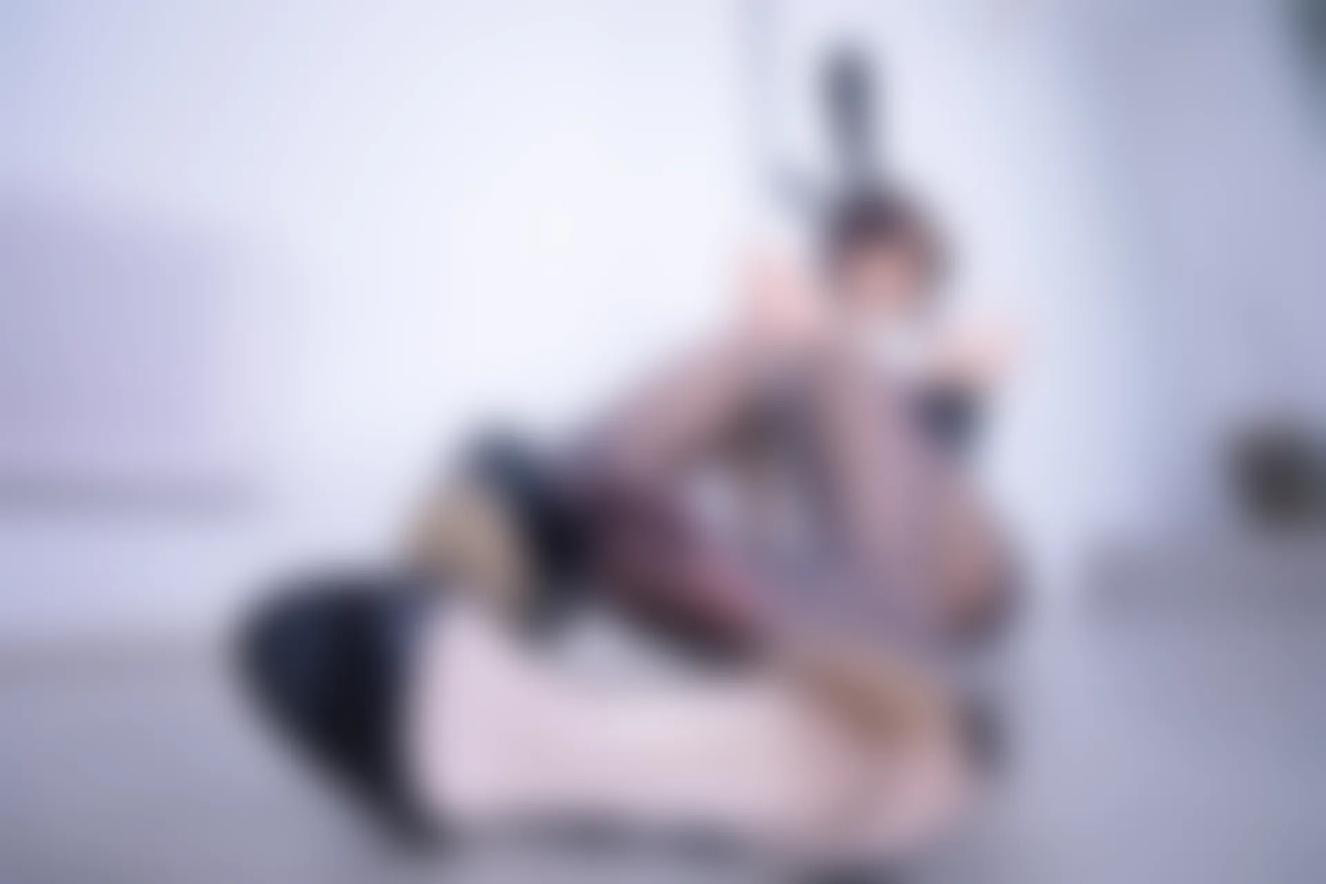 神楽坂真冬 第三季 序号33：兔女郎与钢管《バニーバブル》 [150P2V-825MB]标签：兔女郎, 内衣, 双马尾, 白丝, 神楽坂真冬, 美腿, 美足, 高跟鞋, 黑丝