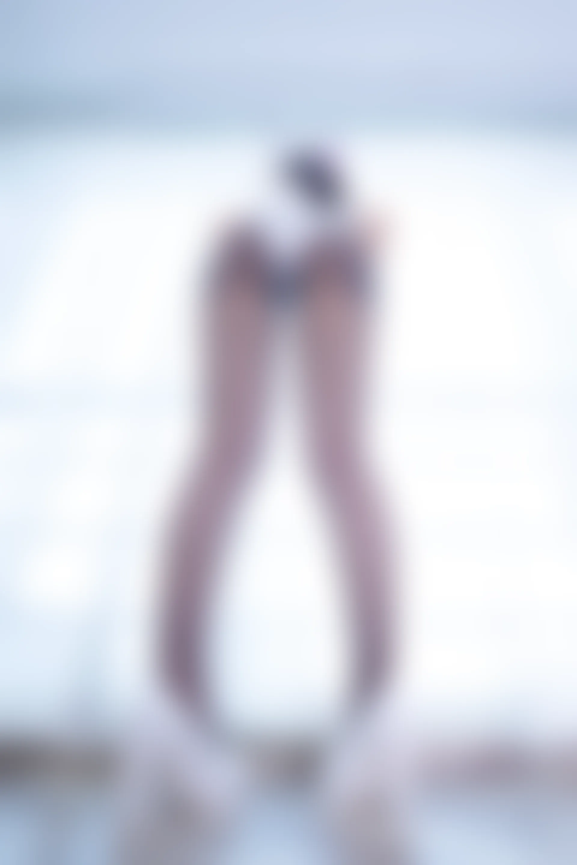 神楽坂真冬 第三季 序号33：兔女郎与钢管《バニーバブル》 [150P2V-825MB]标签：兔女郎, 内衣, 双马尾, 白丝, 神楽坂真冬, 美腿, 美足, 高跟鞋, 黑丝