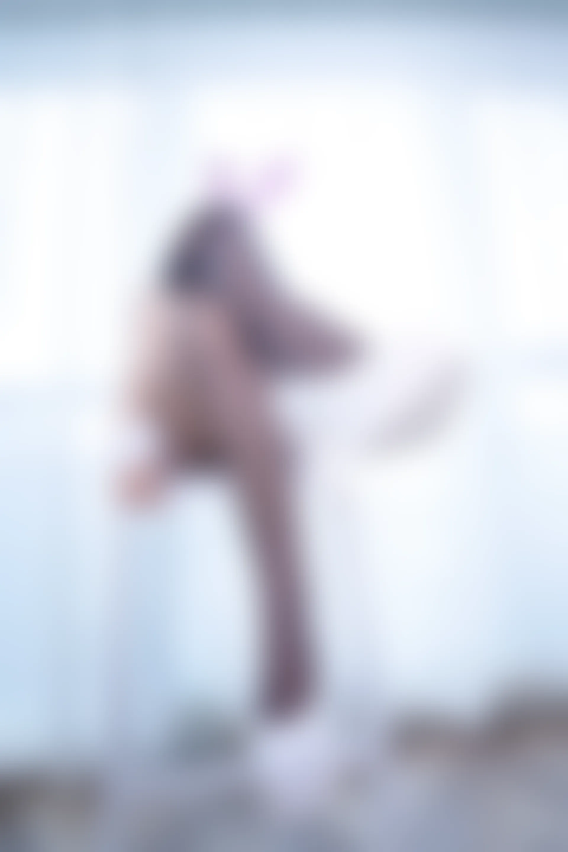 神楽坂真冬 第三季 序号33：兔女郎与钢管《バニーバブル》 [150P2V-825MB]标签：兔女郎, 内衣, 双马尾, 白丝, 神楽坂真冬, 美腿, 美足, 高跟鞋, 黑丝