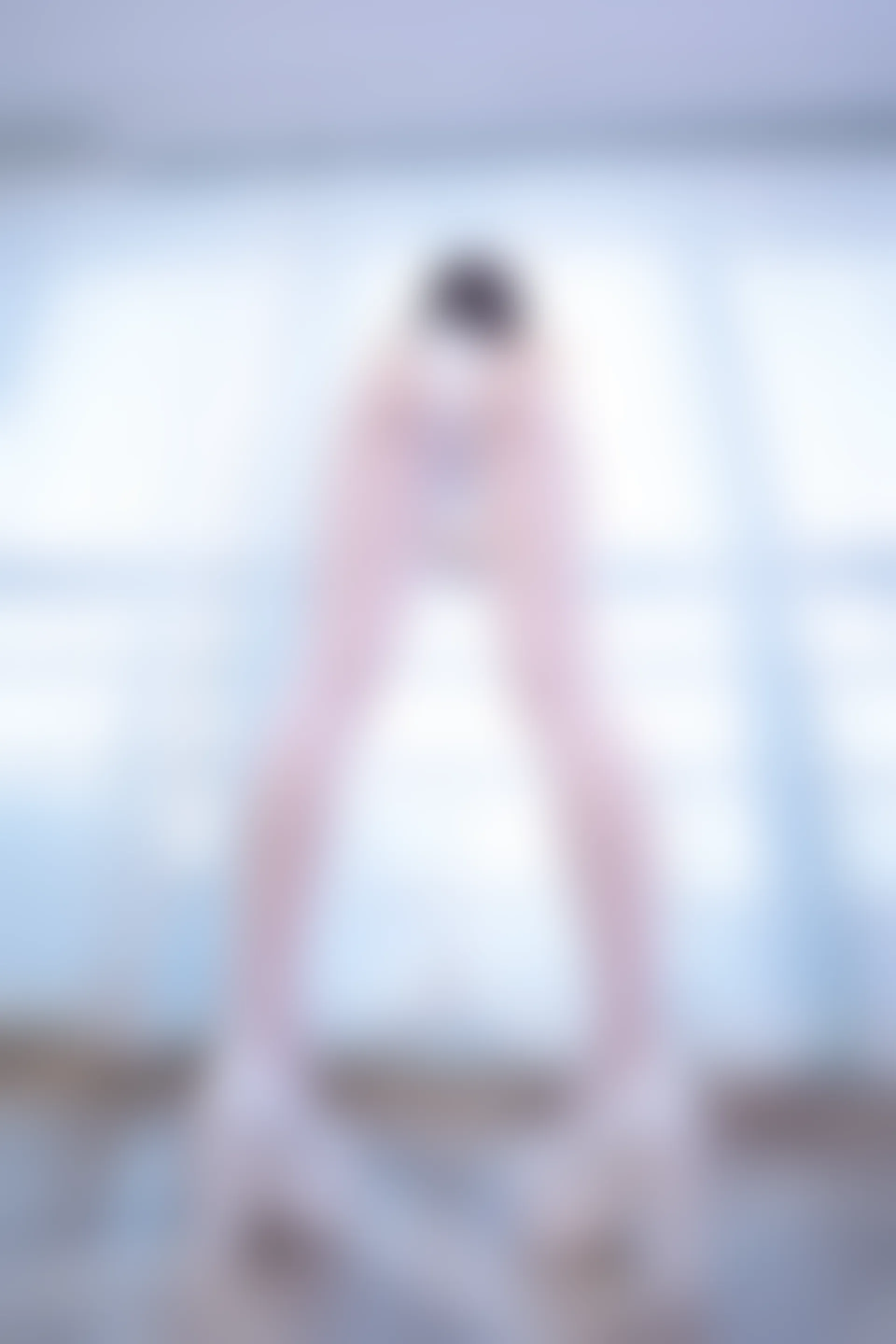 神楽坂真冬 第三季 序号33：兔女郎与钢管《バニーバブル》 [150P2V-825MB]标签：兔女郎, 内衣, 双马尾, 白丝, 神楽坂真冬, 美腿, 美足, 高跟鞋, 黑丝