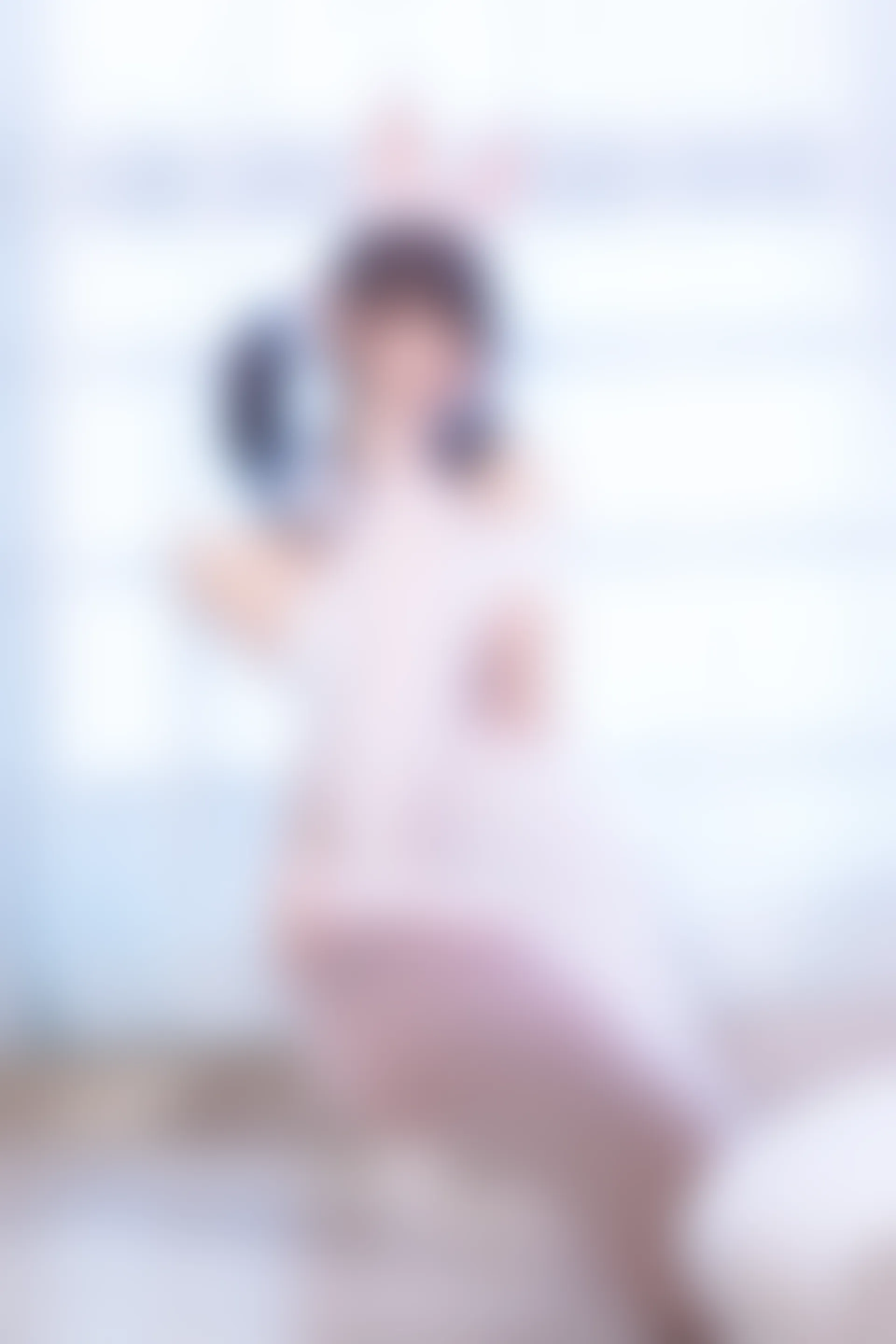 神楽坂真冬 第三季 序号33：兔女郎与钢管《バニーバブル》 [150P2V-825MB]标签：兔女郎, 内衣, 双马尾, 白丝, 神楽坂真冬, 美腿, 美足, 高跟鞋, 黑丝