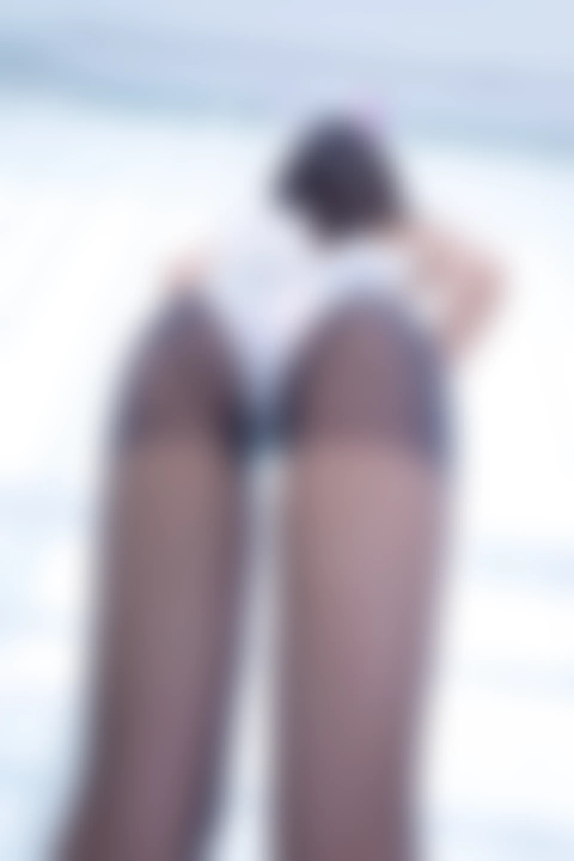 神楽坂真冬 第三季 序号33：兔女郎与钢管《バニーバブル》 [150P2V-825MB]标签：兔女郎, 内衣, 双马尾, 白丝, 神楽坂真冬, 美腿, 美足, 高跟鞋, 黑丝