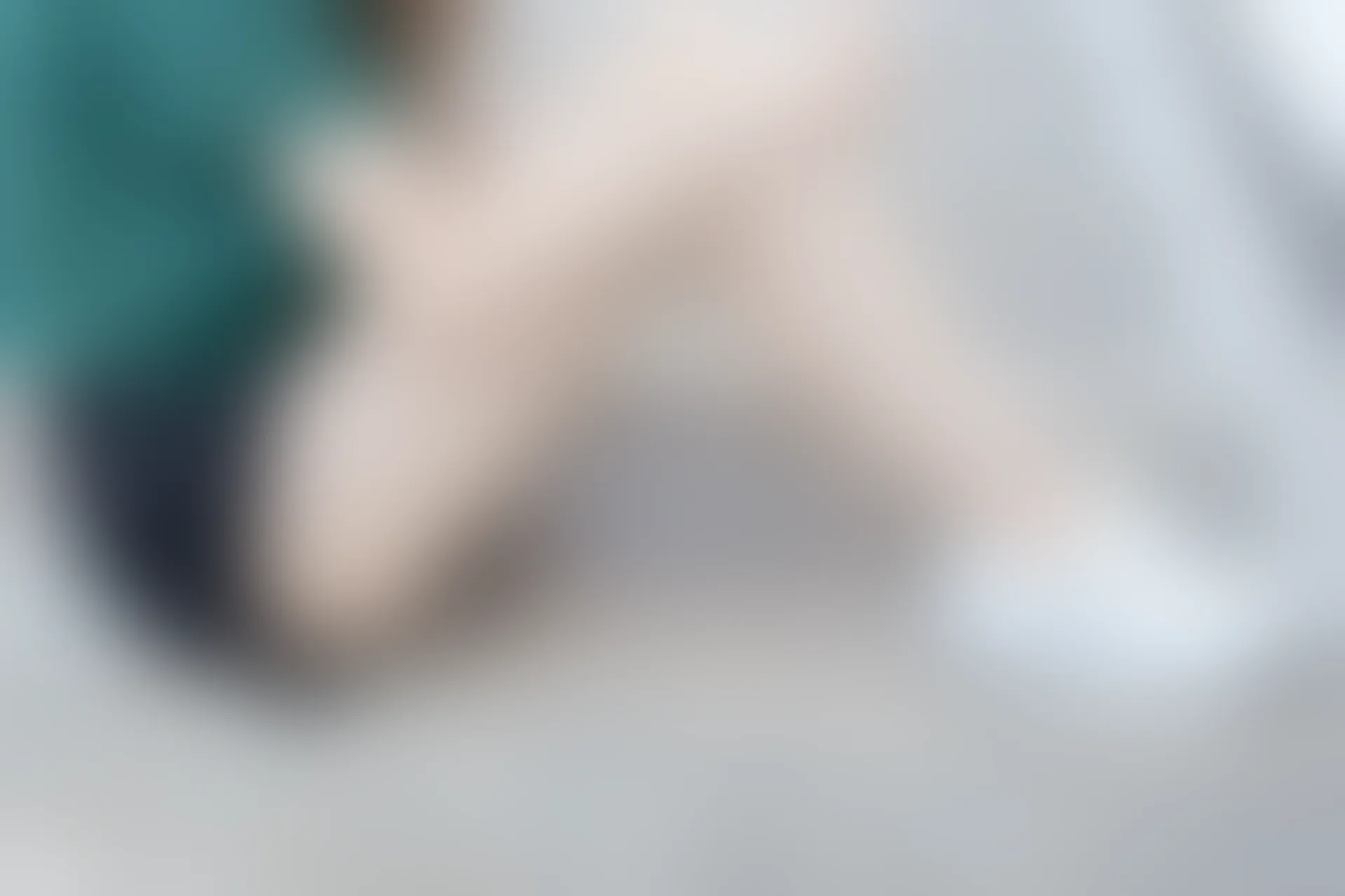 C47.005 绿T恤白鞋少女 [40P-83MB]