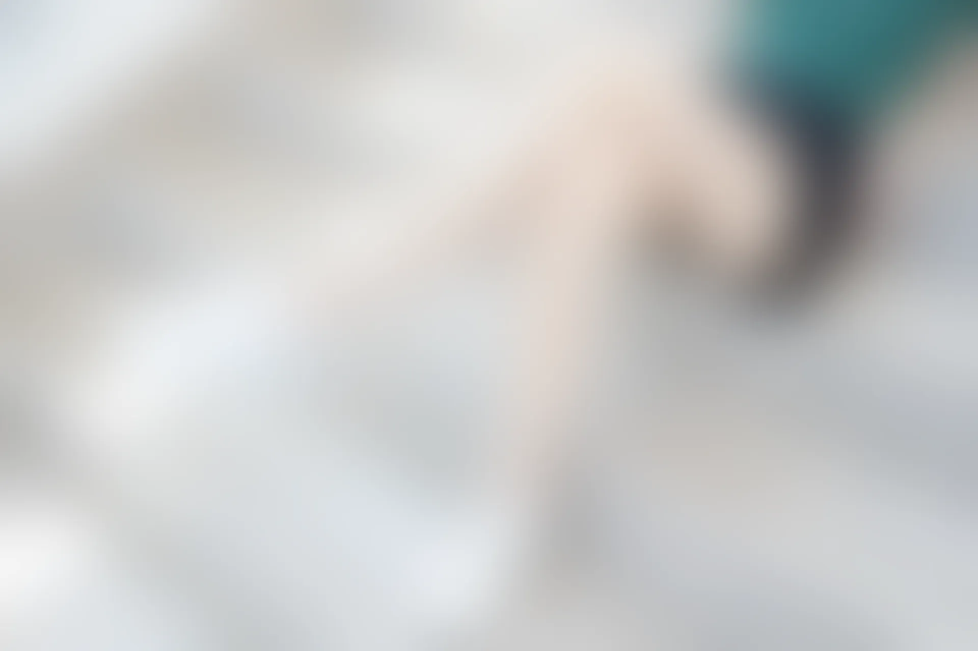 C47.005 绿T恤白鞋少女 [40P-83MB]