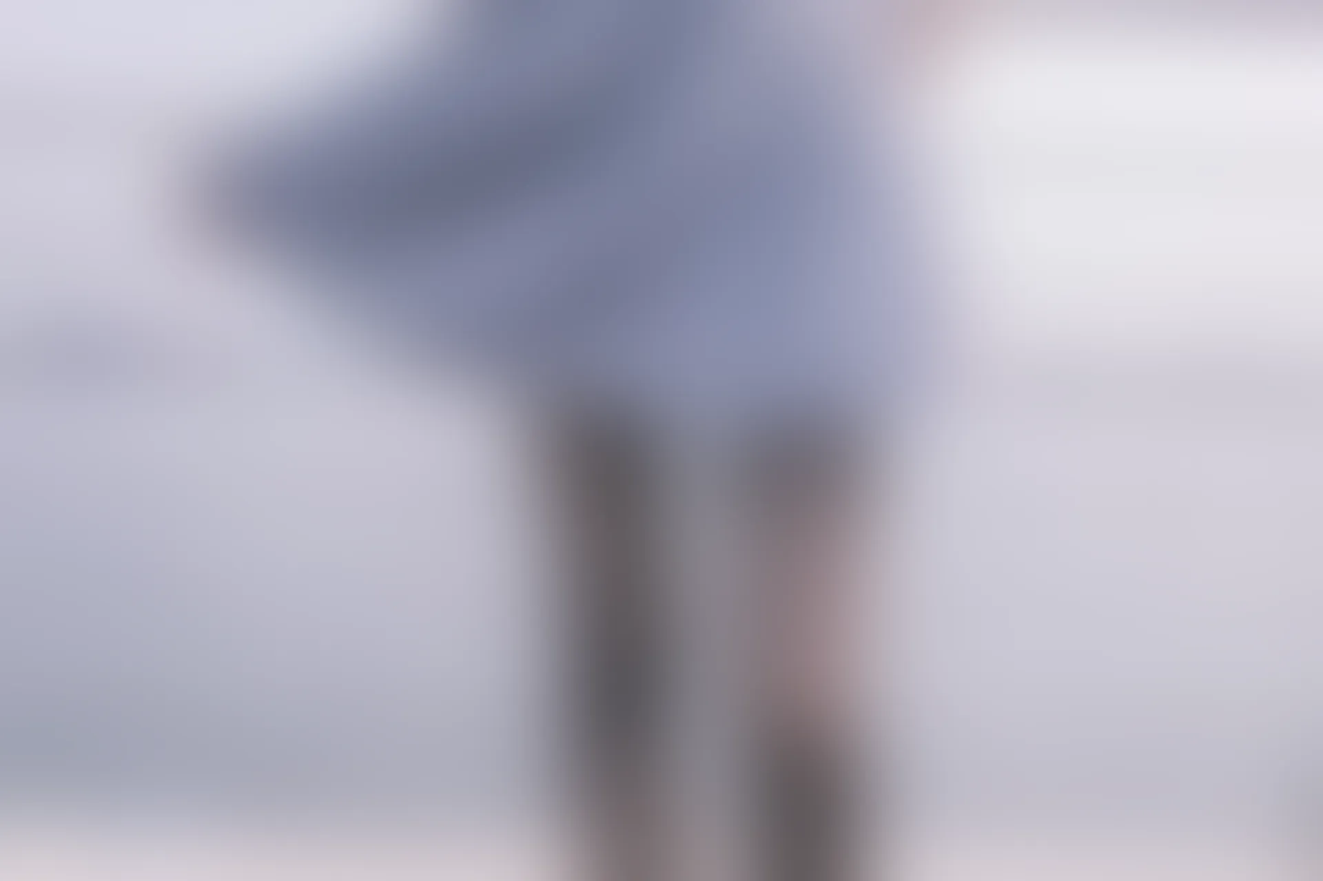 C00.003 河边的黑丝 [42P-89MB]