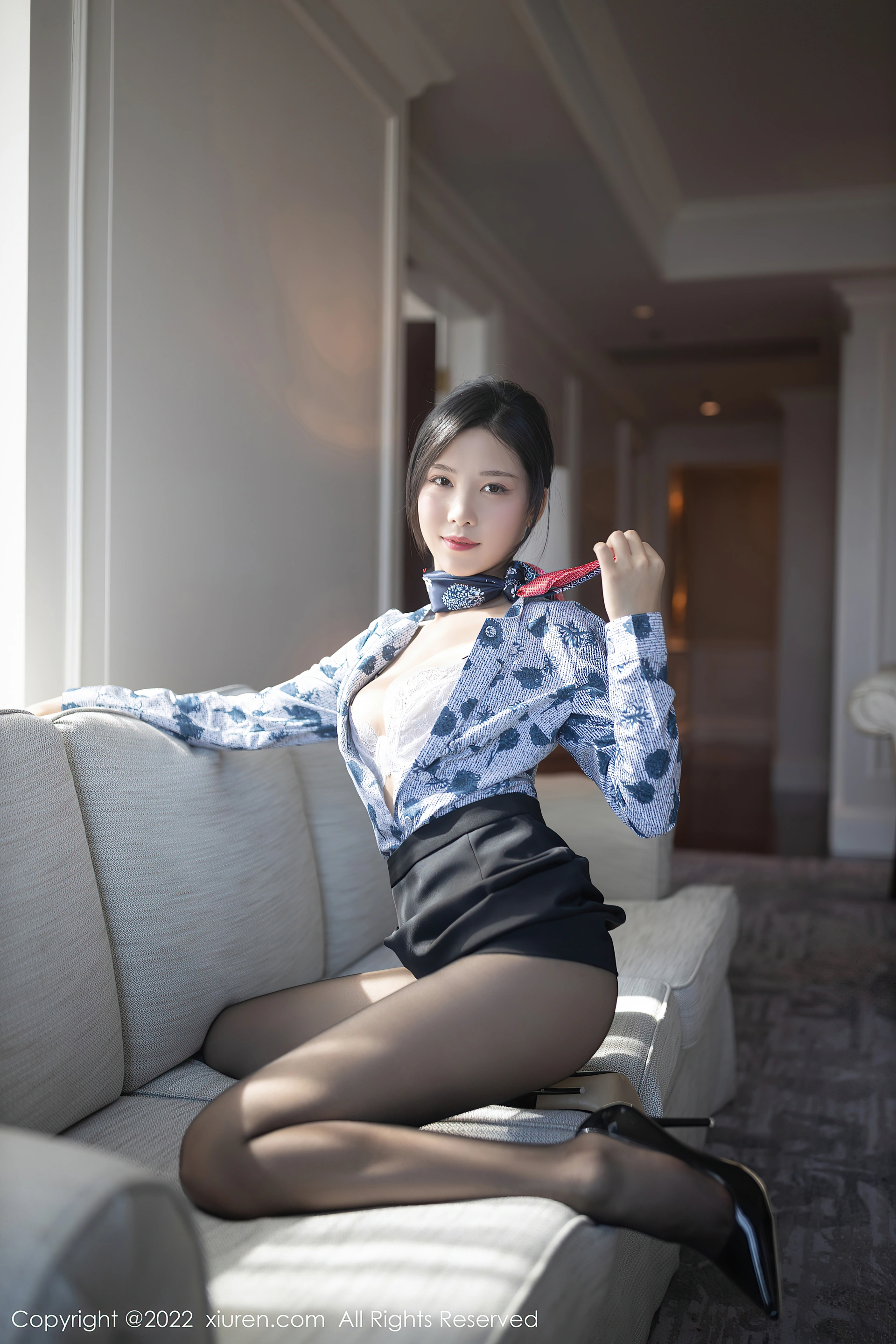 XiuRen秀人网 2022.01.06 No.4430 抖娘利世 黑丝美腿[79+1P 756MB]