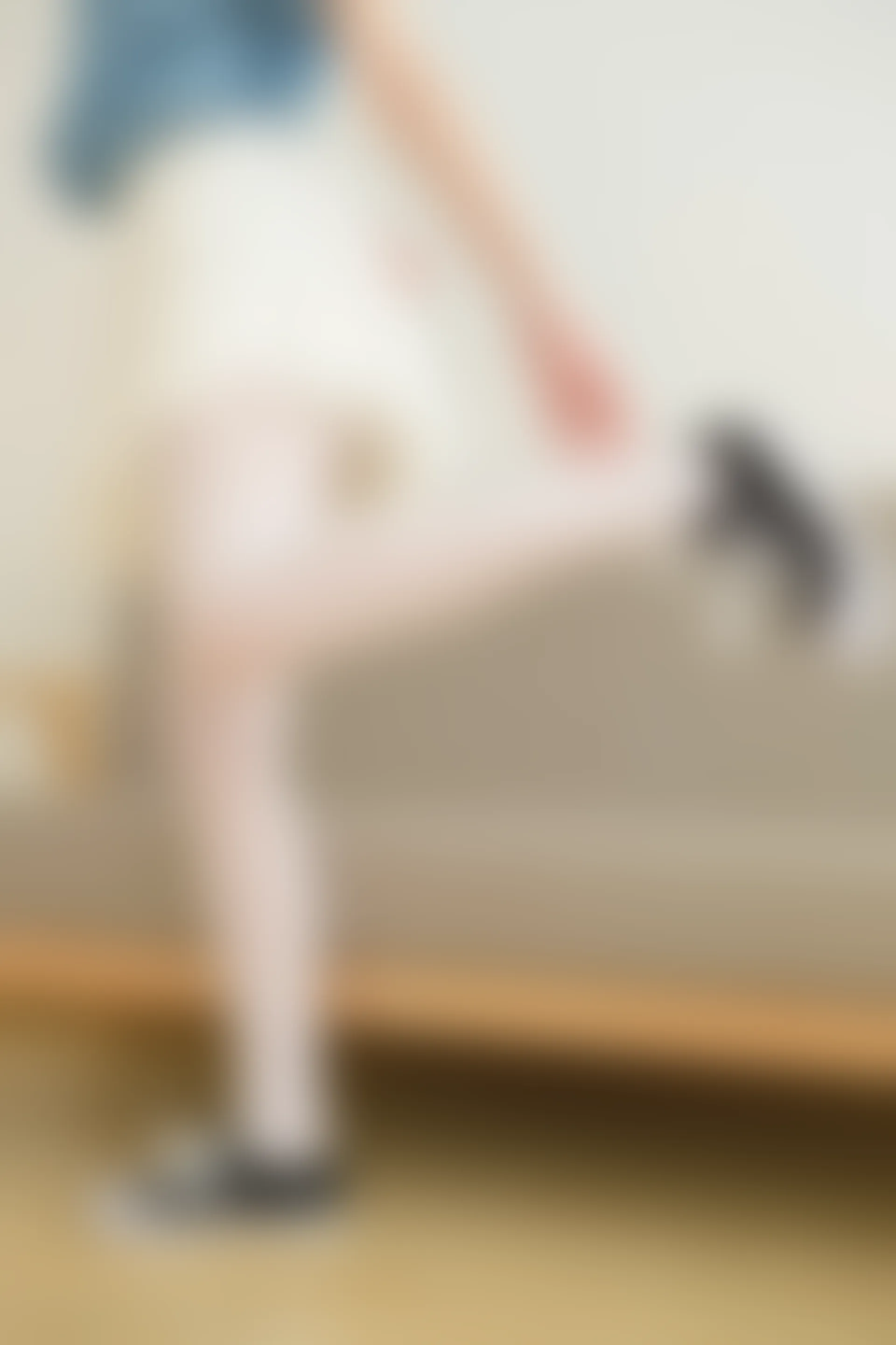 轻兰映画 Blue and White 白丝美腿双马尾[129P-698.7M]Blue and White, 可爱, 白丝, 美腿, 美足, 轻兰映画