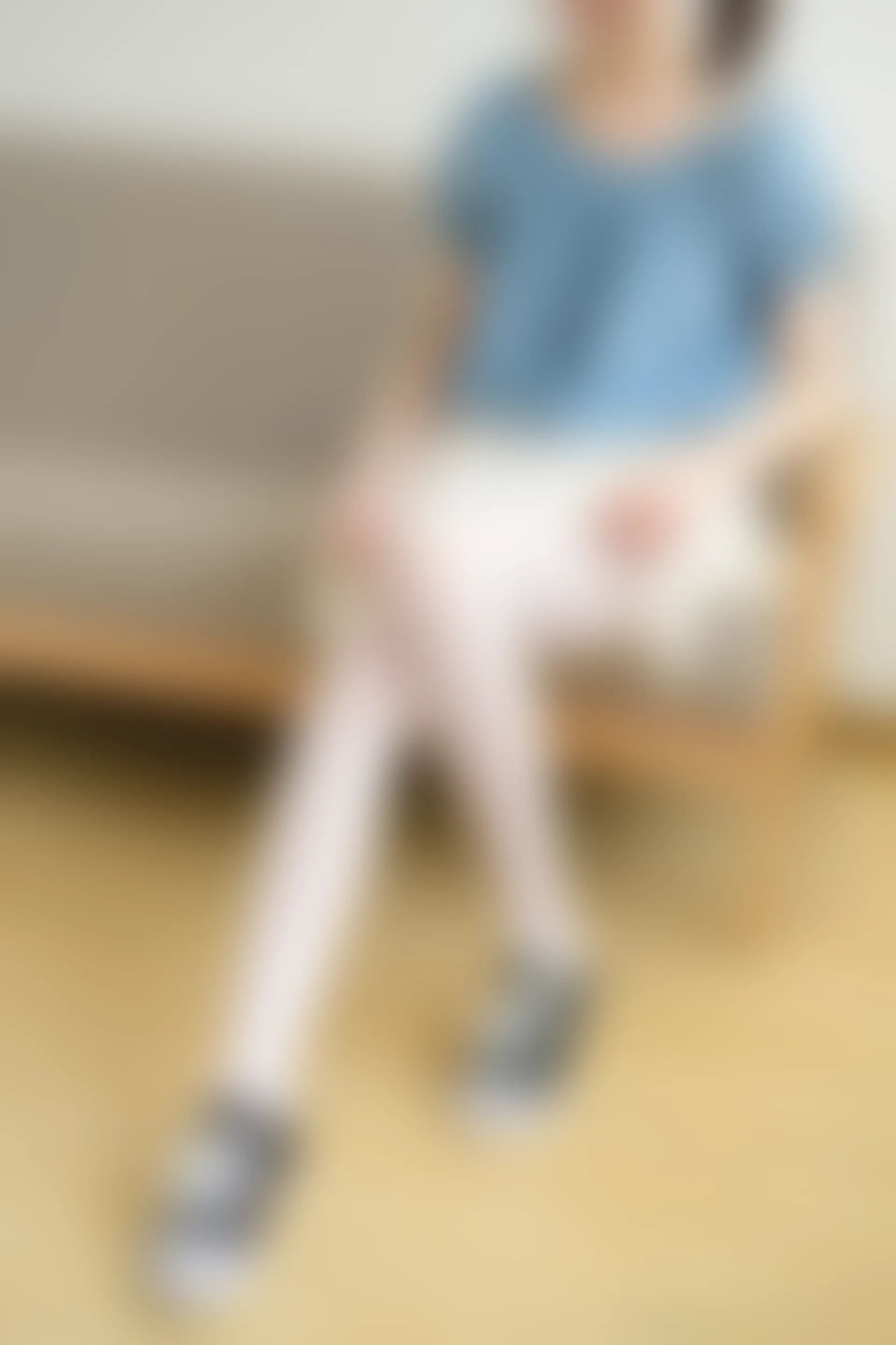 轻兰映画 Blue and White 白丝美腿双马尾[129P-698.7M]Blue and White, 可爱, 白丝, 美腿, 美足, 轻兰映画