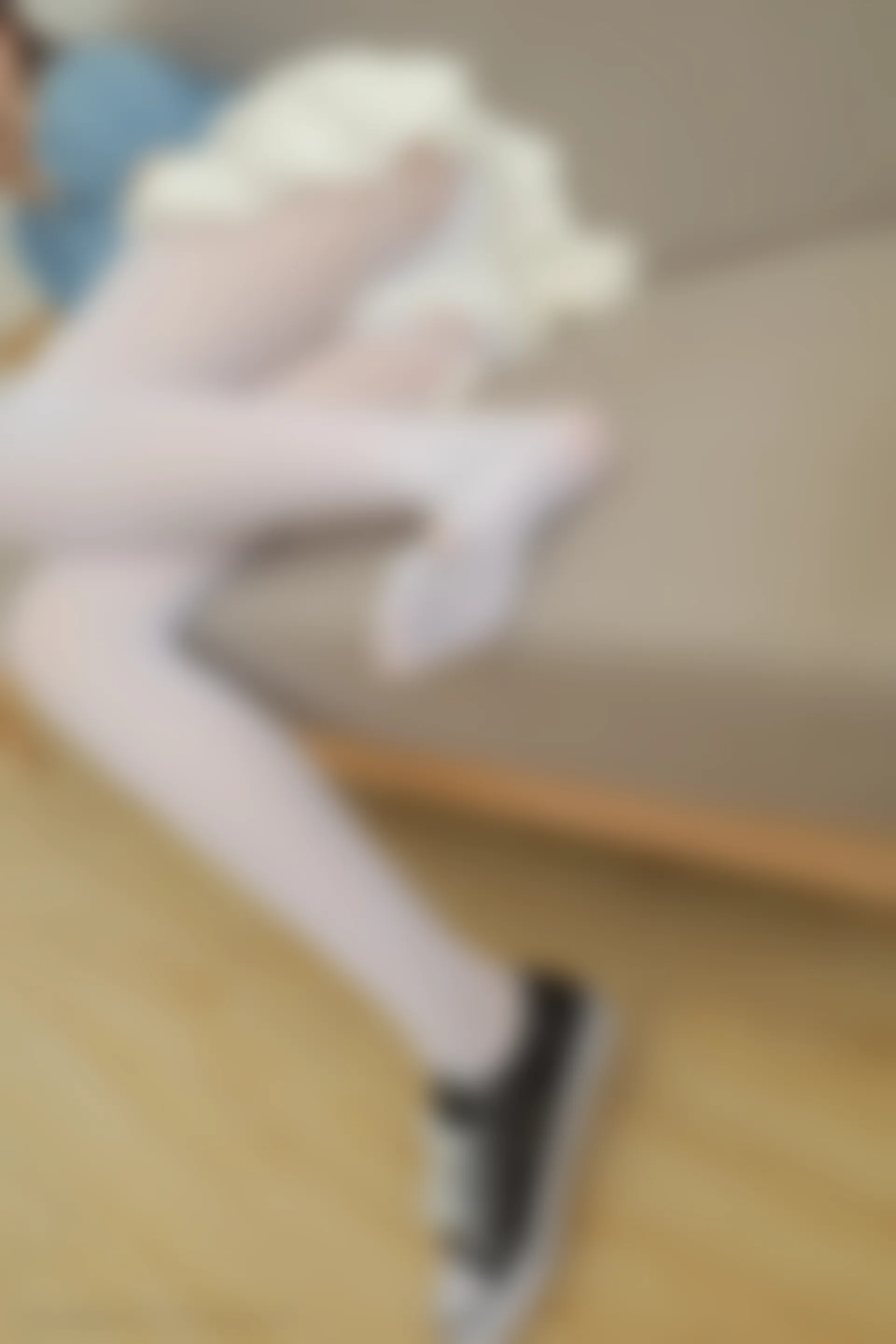 轻兰映画 Blue and White 白丝美腿双马尾[129P-698.7M]Blue and White, 可爱, 白丝, 美腿, 美足, 轻兰映画