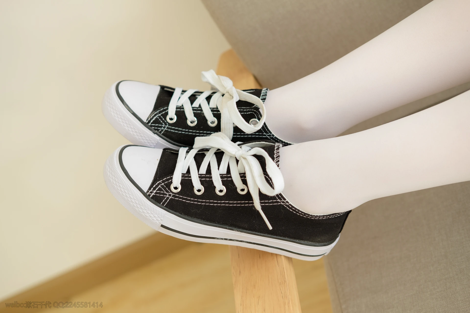 轻兰映画 Blue and White 白丝美腿双马尾[129P-698.7M]Blue and White, 可爱, 白丝, 美腿, 美足, 轻兰映画