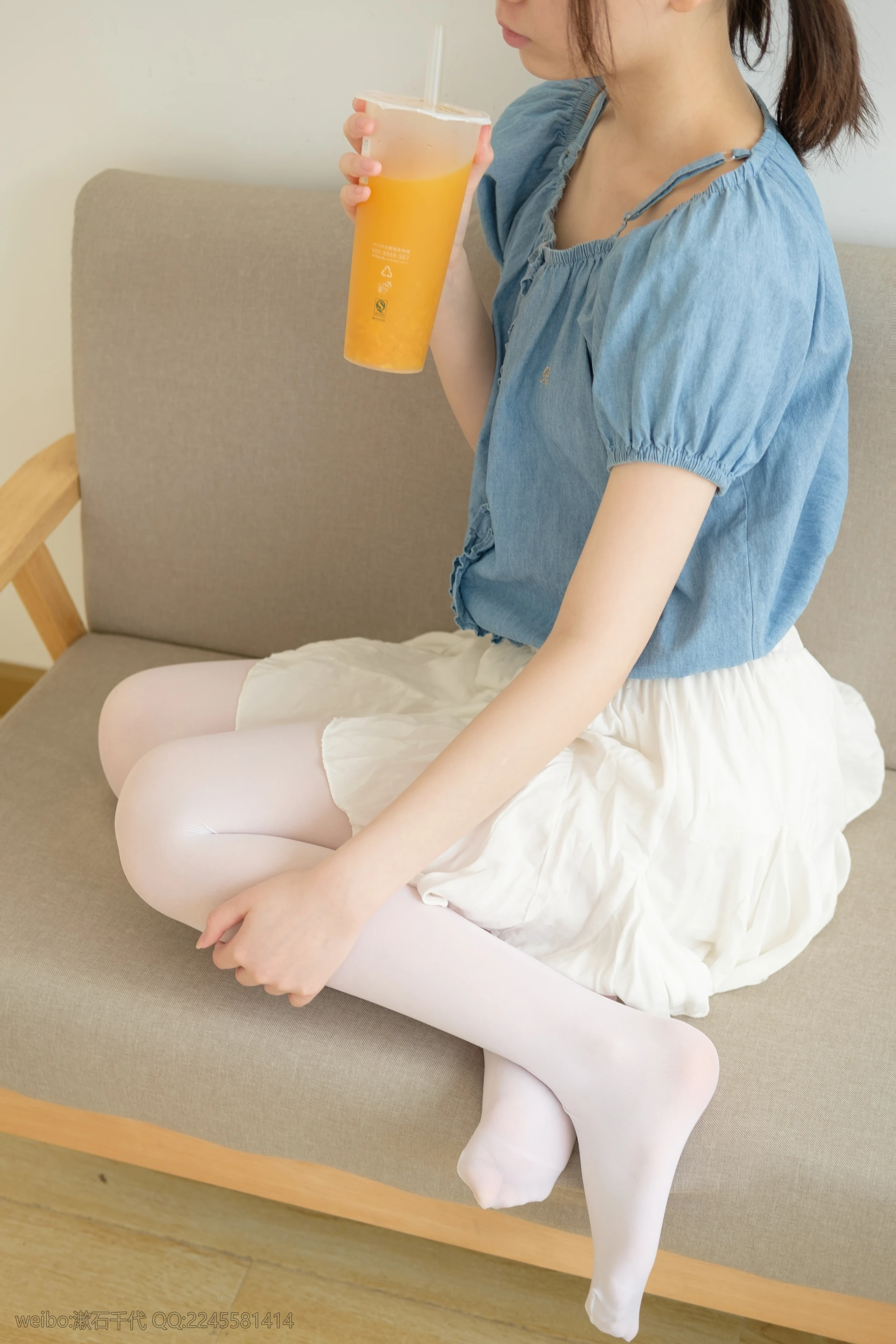 轻兰映画 Blue and White 白丝美腿双马尾[129P-698.7M]Blue and White, 可爱, 白丝, 美腿, 美足, 轻兰映画