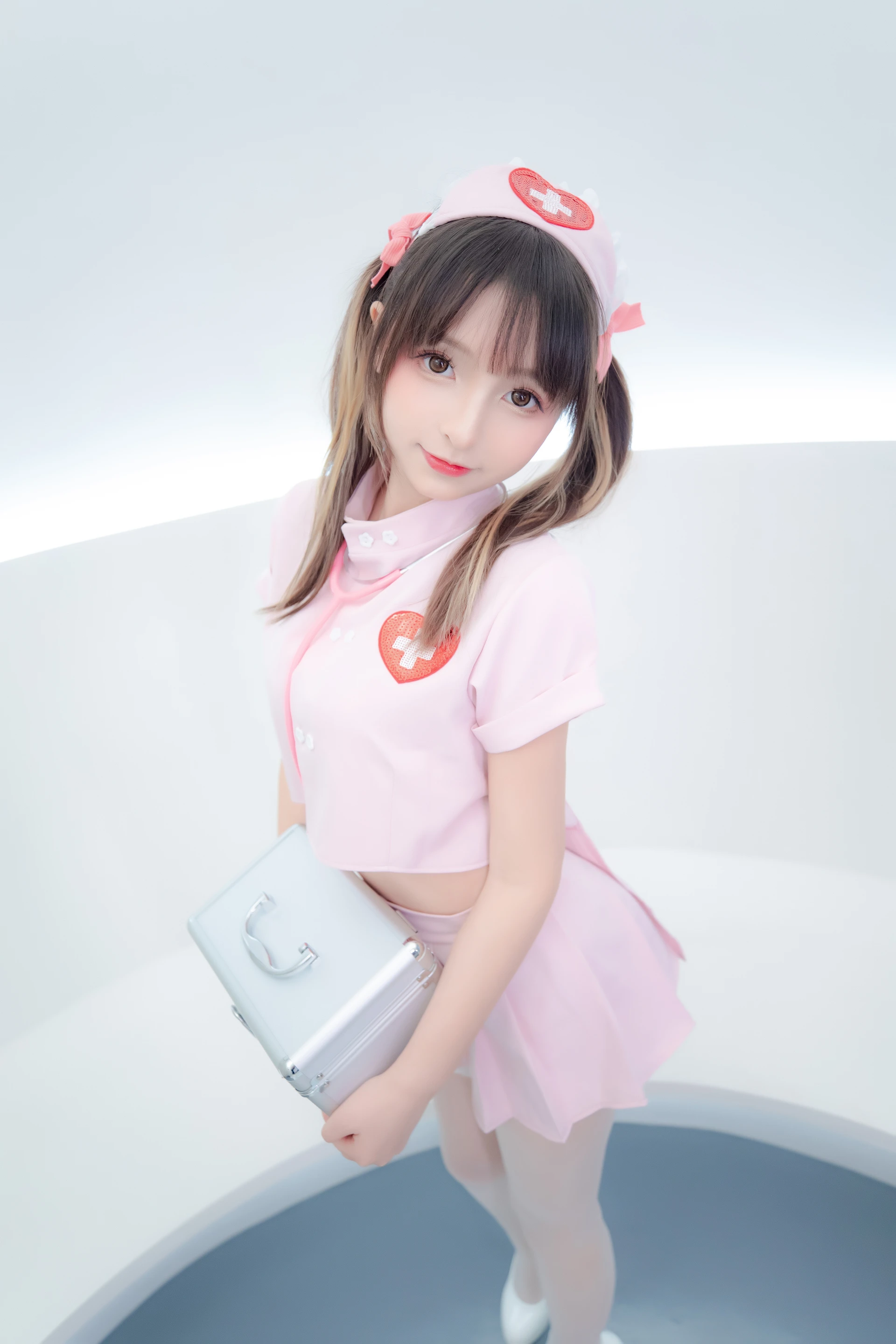 神楽坂真冬 第三季 序号27：白丝护士《心身バランス》 [150P2V-490MB]内衣, 双马尾, 护士, 白丝, 神楽坂真冬, 美腿, 美足, 高跟鞋