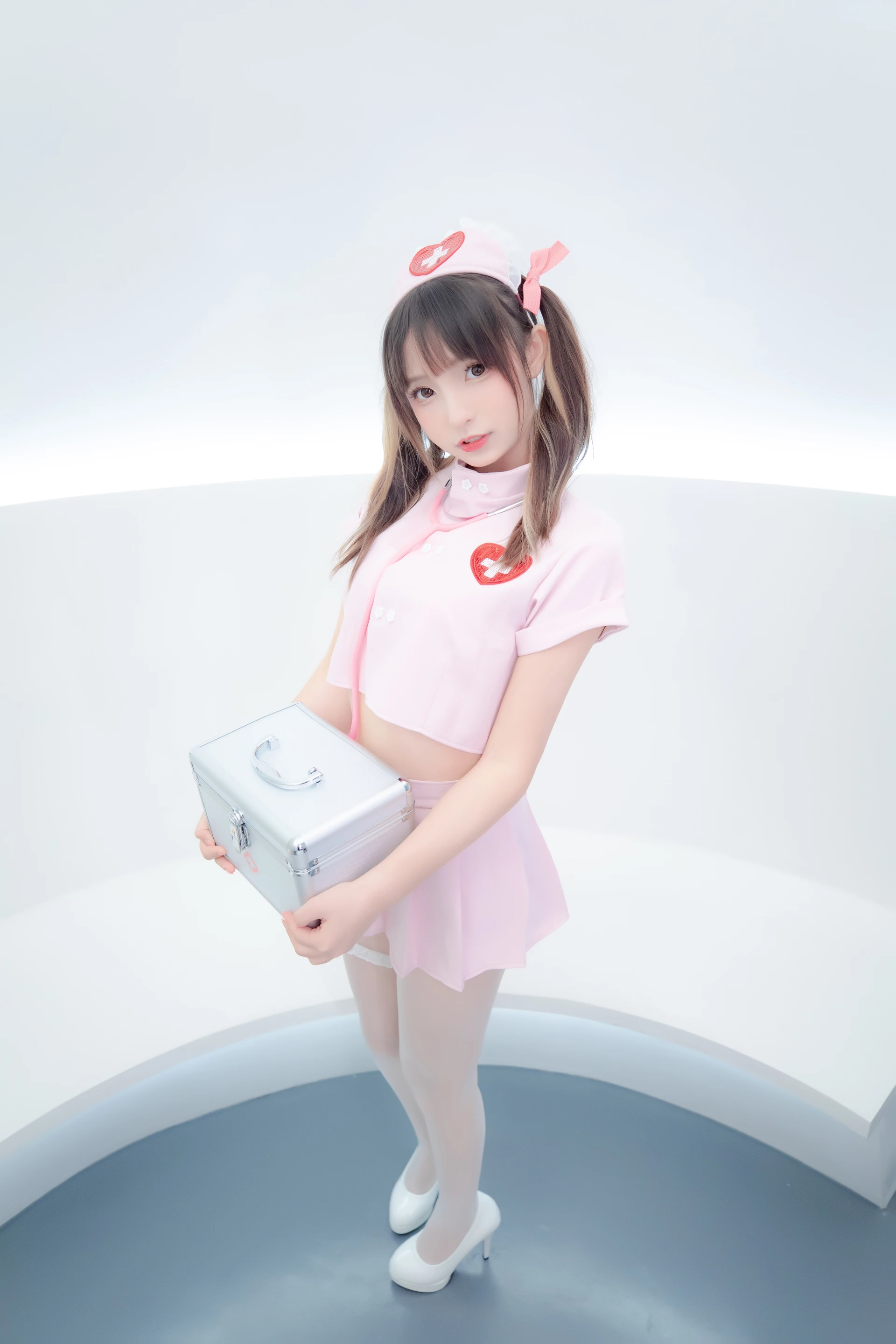 神楽坂真冬 第三季 序号27：白丝护士《心身バランス》 [150P2V-490MB]内衣, 双马尾, 护士, 白丝, 神楽坂真冬, 美腿, 美足, 高跟鞋