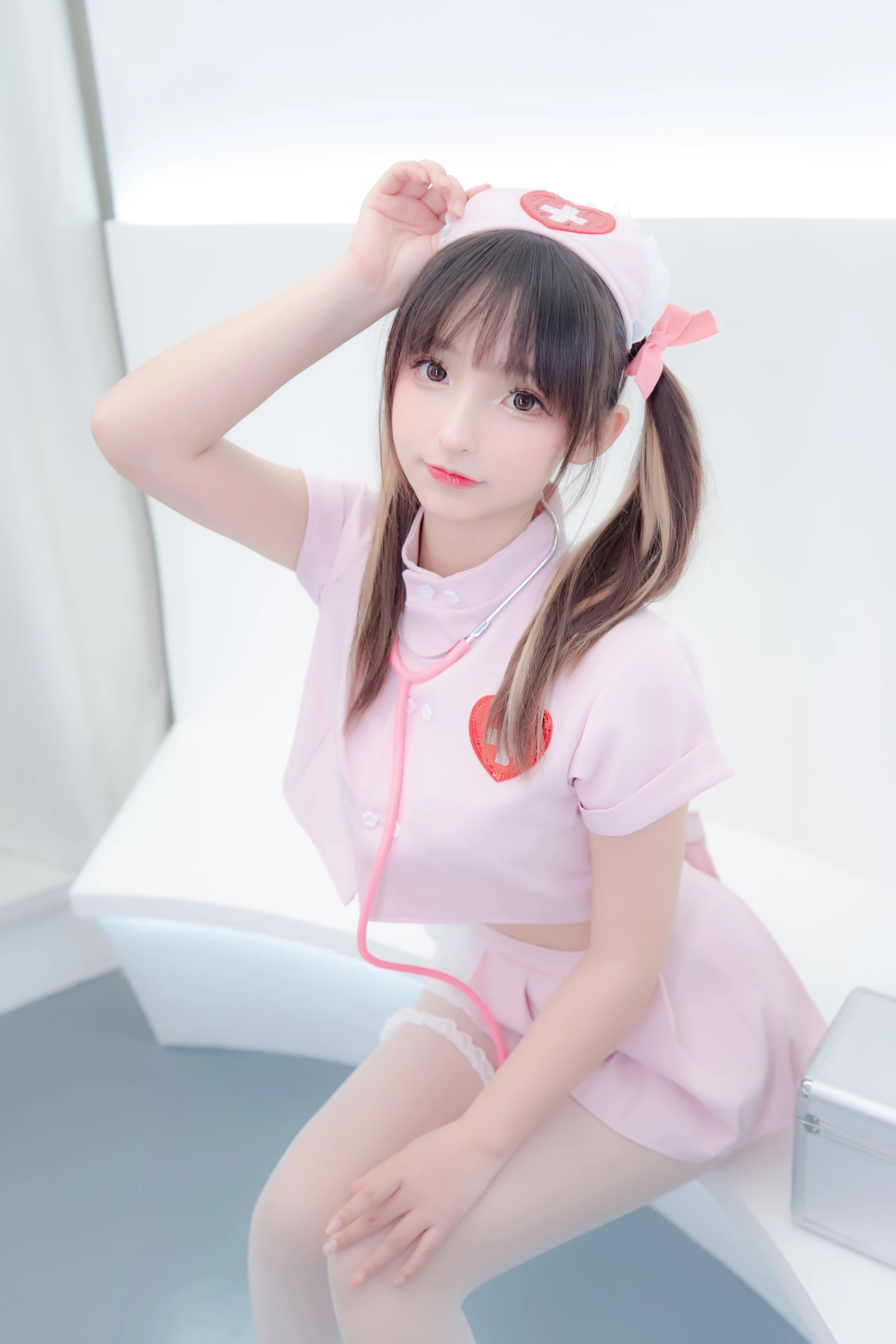 神楽坂真冬 第三季 序号27：白丝护士《心身バランス》 [150P2V-490MB]内衣, 双马尾, 护士, 白丝, 神楽坂真冬, 美腿, 美足, 高跟鞋