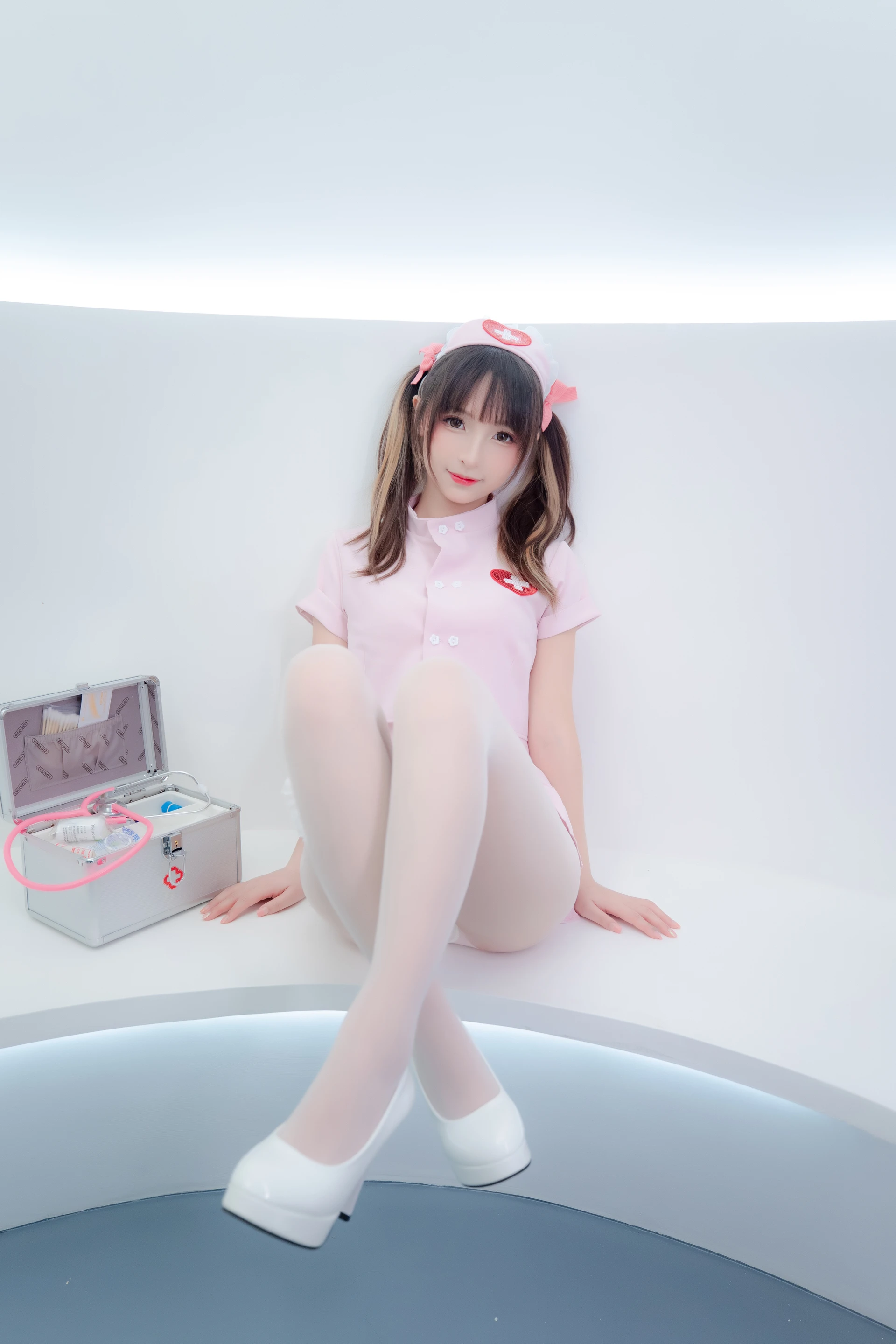 神楽坂真冬 第三季 序号27：白丝护士《心身バランス》 [150P2V-490MB]内衣, 双马尾, 护士, 白丝, 神楽坂真冬, 美腿, 美足, 高跟鞋