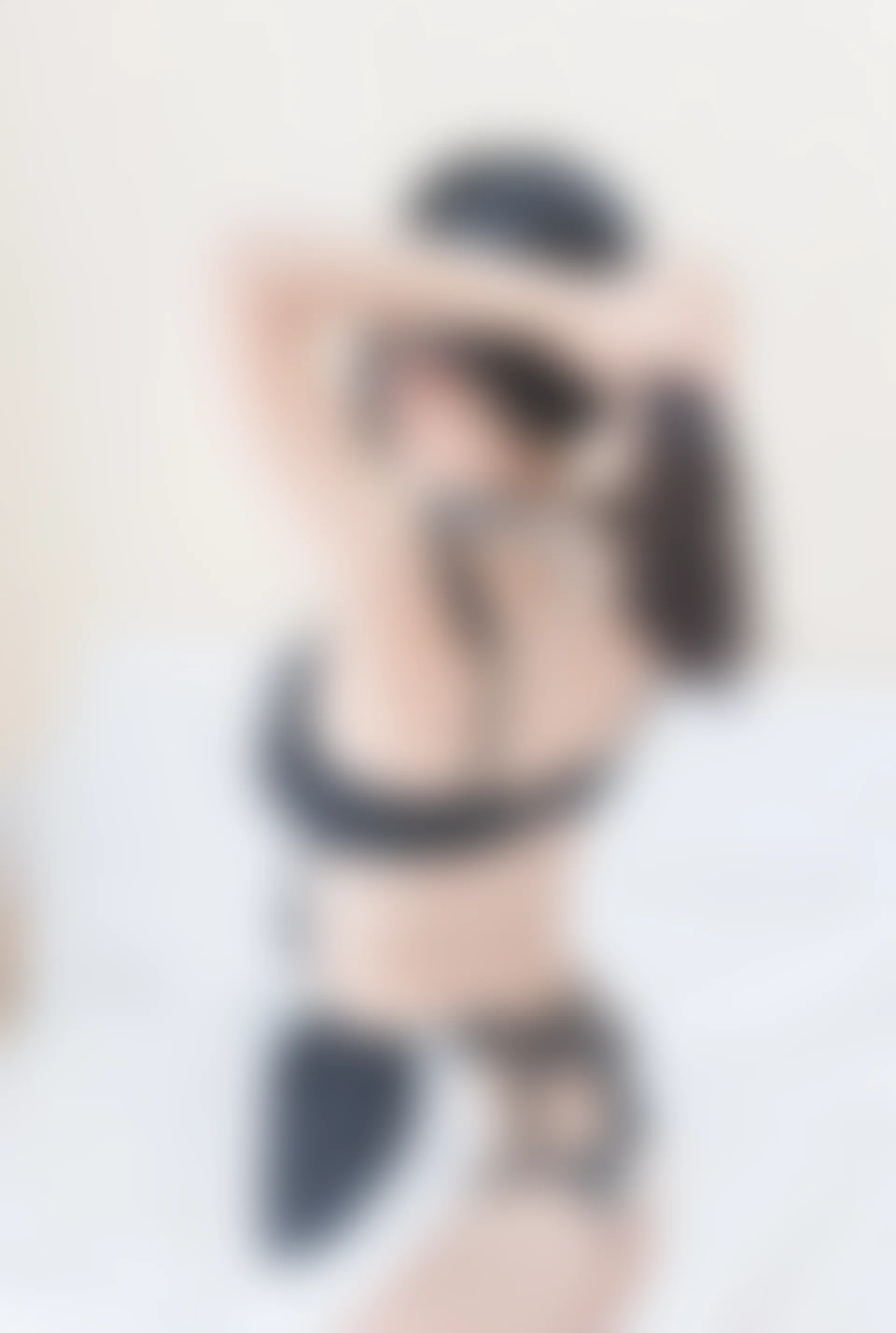 轻兰映画 Grand.010 [64P-242M]美腿, 美足, 轻兰映画