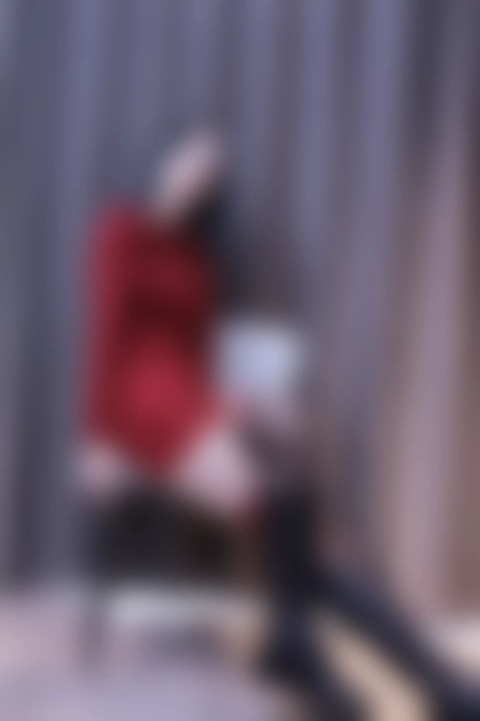 初夏女神 NO.017 依依~M码酒红连衣裙搭黑色长靴[140P-1V-6.76G]