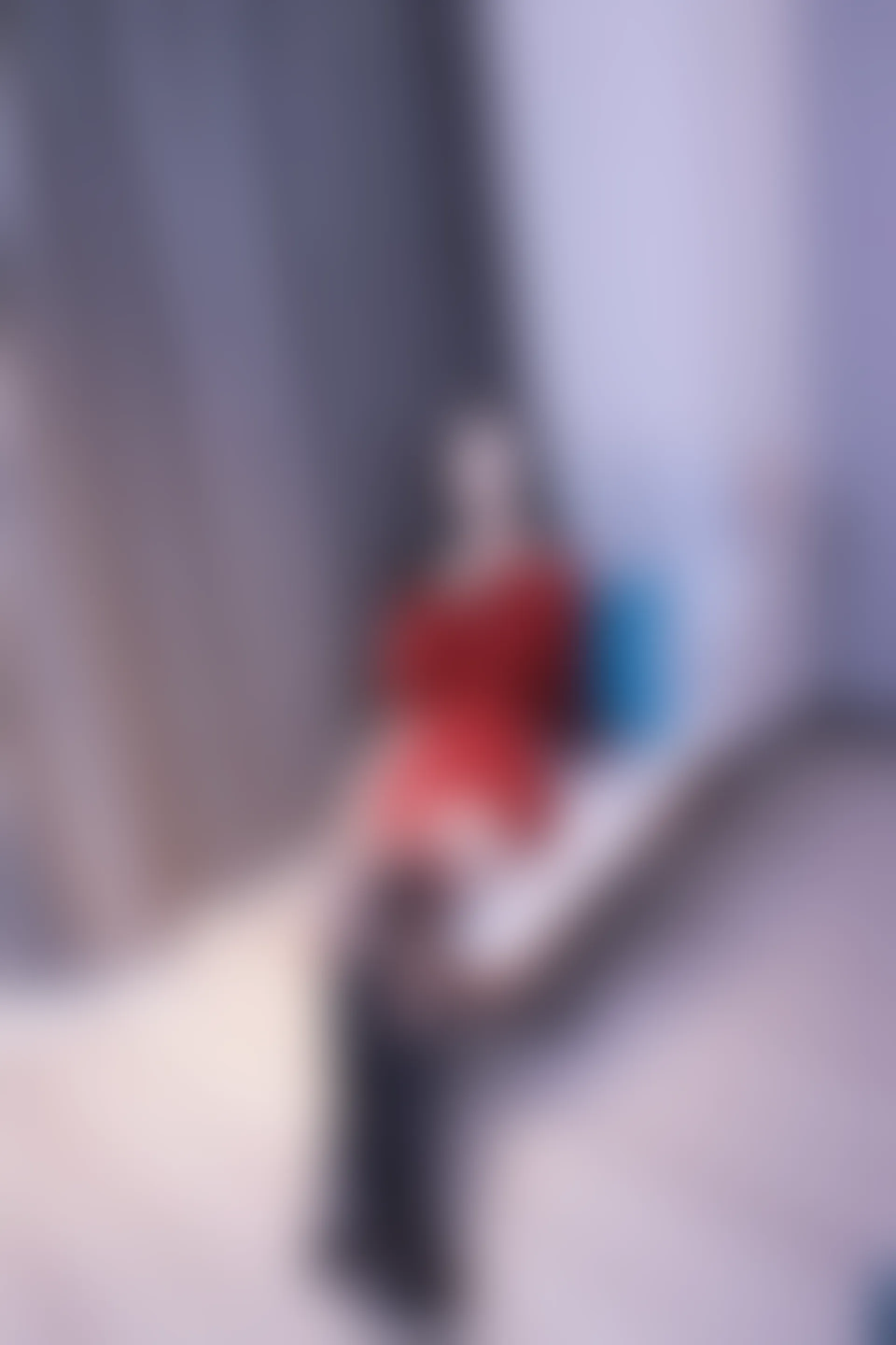 初夏女神 NO.017 依依~M码酒红连衣裙搭黑色长靴[140P-1V-6.76G]