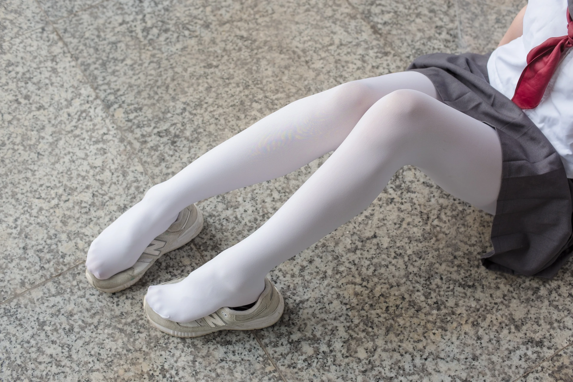 森萝财团 BETA-003 [70P-393M]校服, 白丝, 美腿