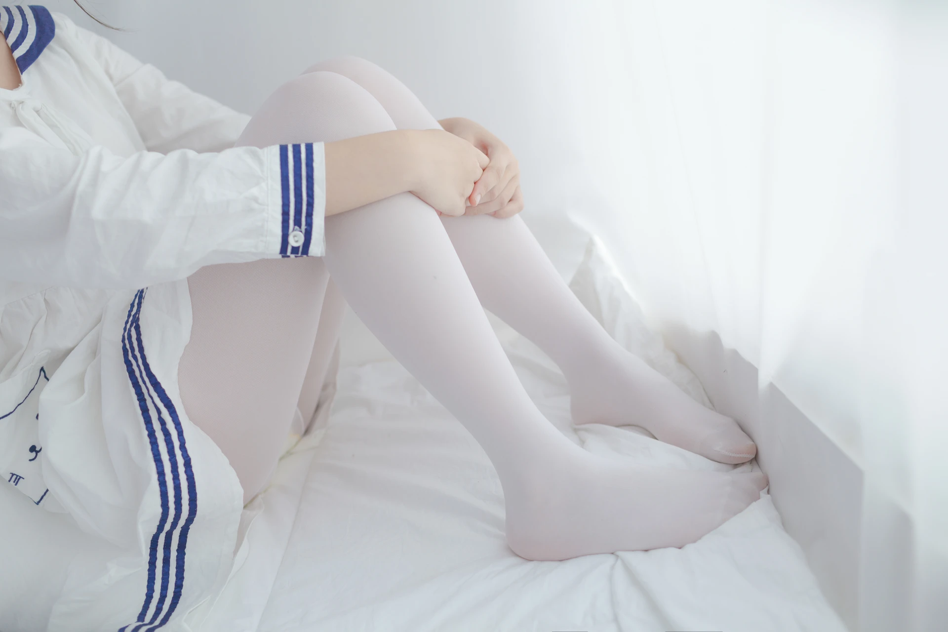 少女秩序 VOL.09 双马尾白丝水手服 [32P-198M]双马尾, 少女秩序, 水手服, 白丝, 美腿, 美足