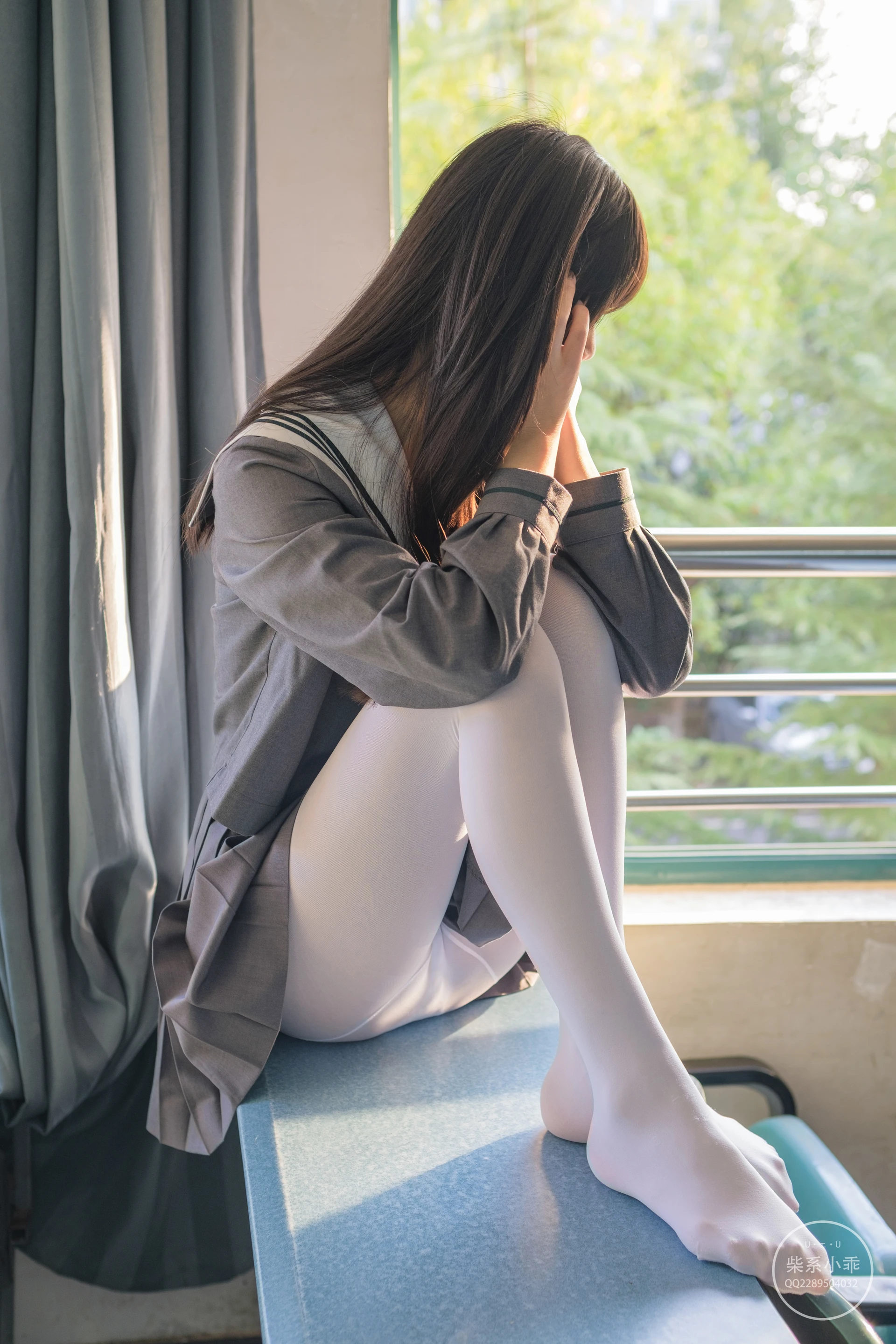 稚乖画册 赤西夜夜《教室》白丝JK制服 [63P1V-595MB]JK制服, 白丝, 稚乖画册, 美腿, 美足, 赤西夜夜