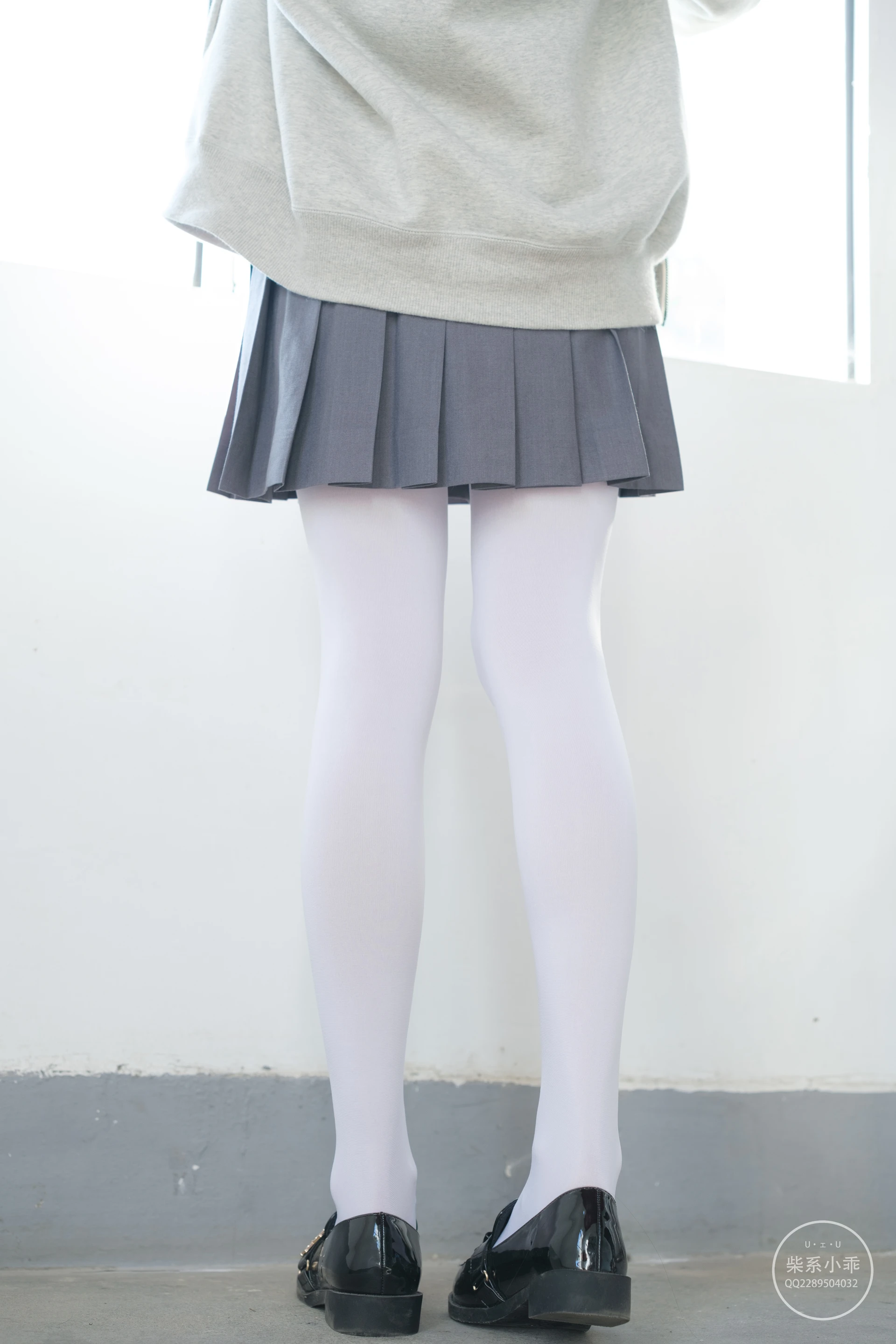 稚乖画册 赤西夜夜《教室》白丝JK制服 [63P1V-595MB]JK制服, 白丝, 稚乖画册, 美腿, 美足, 赤西夜夜