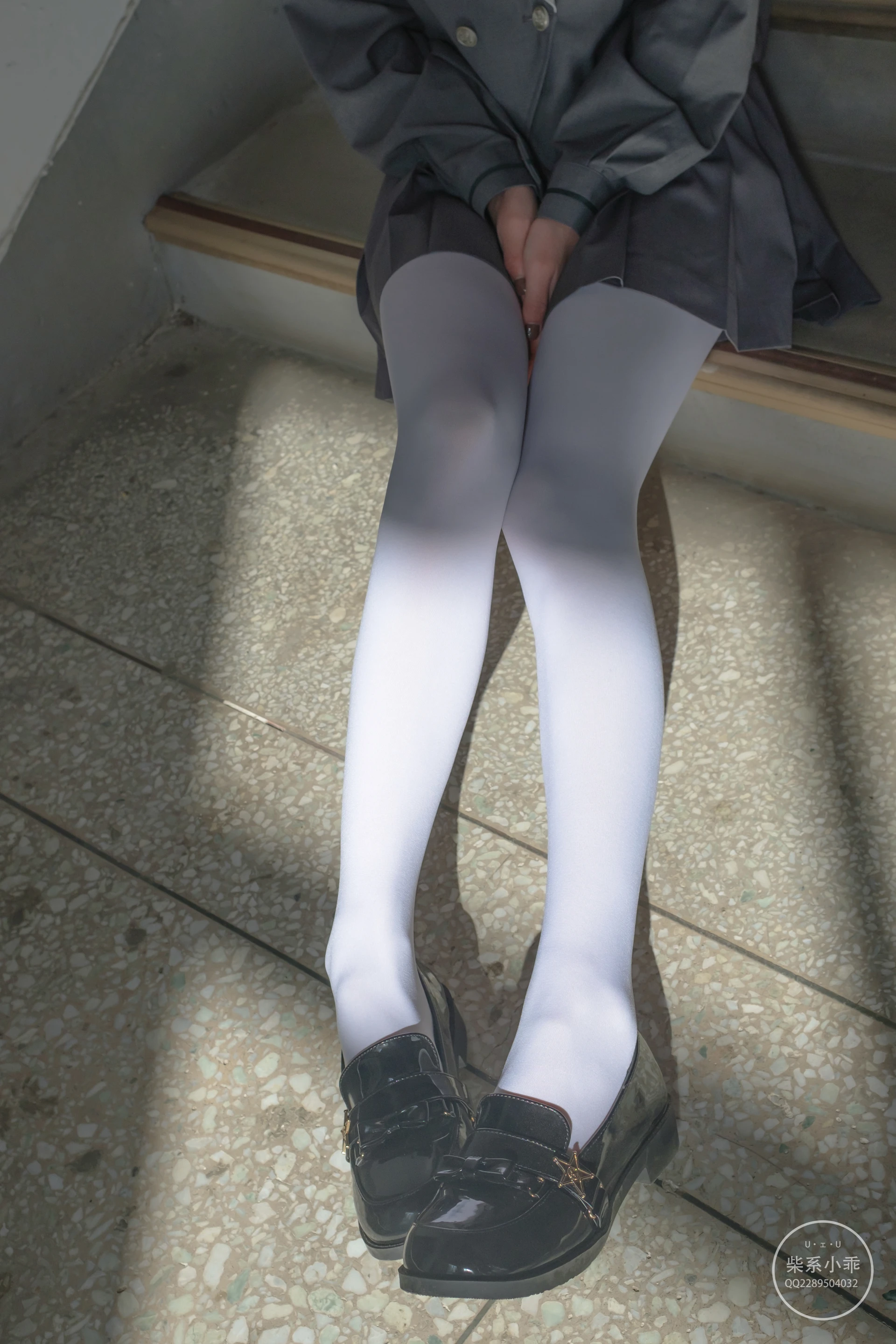 稚乖画册 赤西夜夜《教室》白丝JK制服 [63P1V-595MB]JK制服, 白丝, 稚乖画册, 美腿, 美足, 赤西夜夜