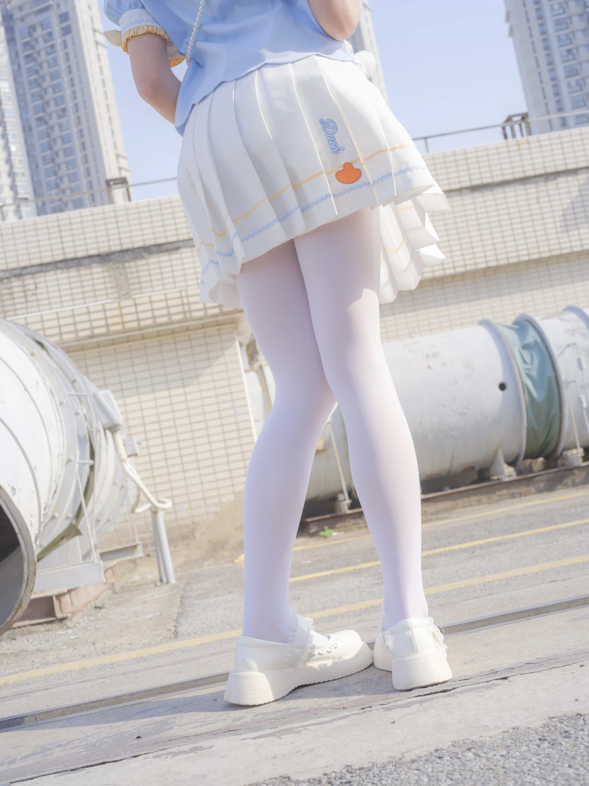 森萝财团 春雪-07E 4K 双马尾白丝可爱JK制服 [115P1V-6.64GB
