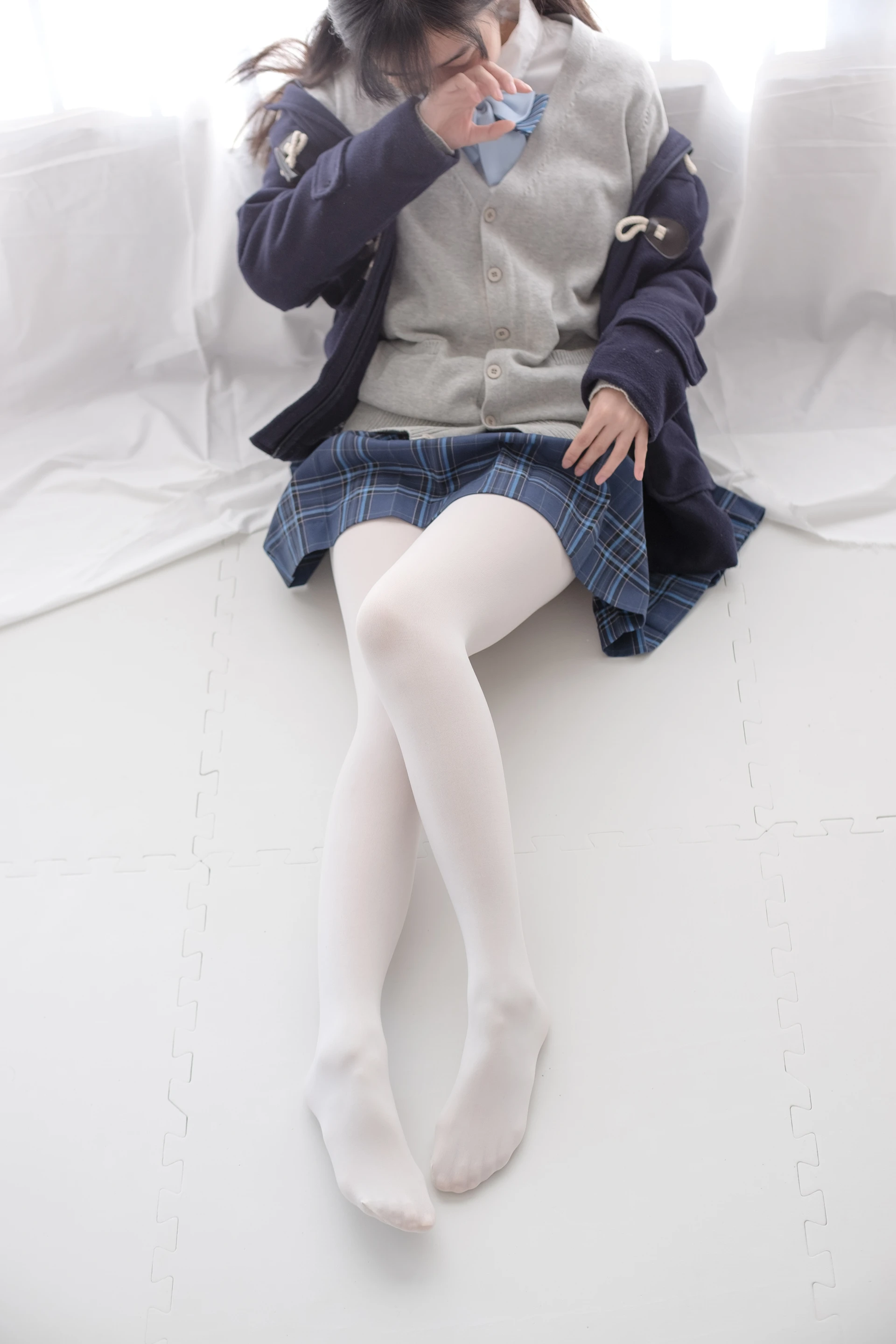 森萝财团 R15-047 [114P-571M]学生装, 森萝财团, 白丝, 美腿