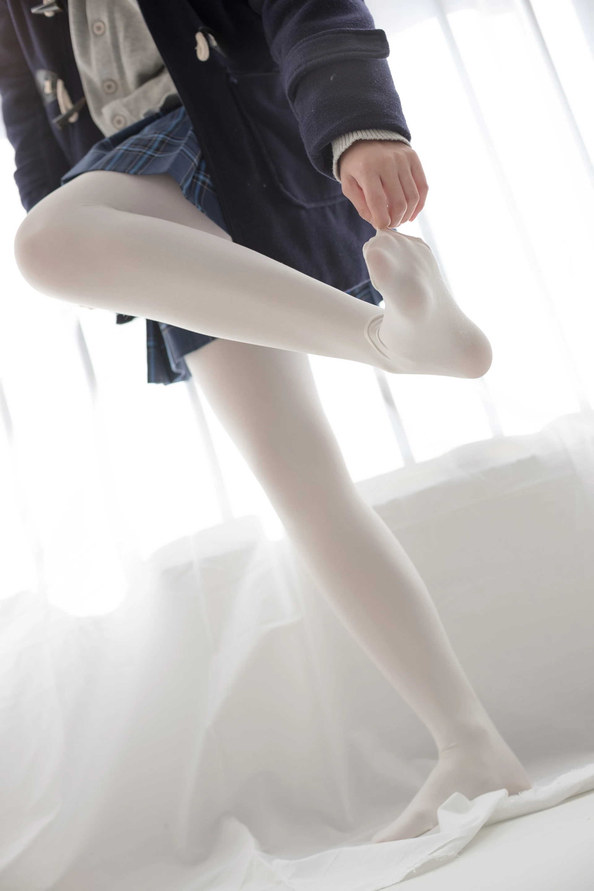 森萝财团 R15-047 [114P-571M]学生装, 森萝财团, 白丝, 美腿