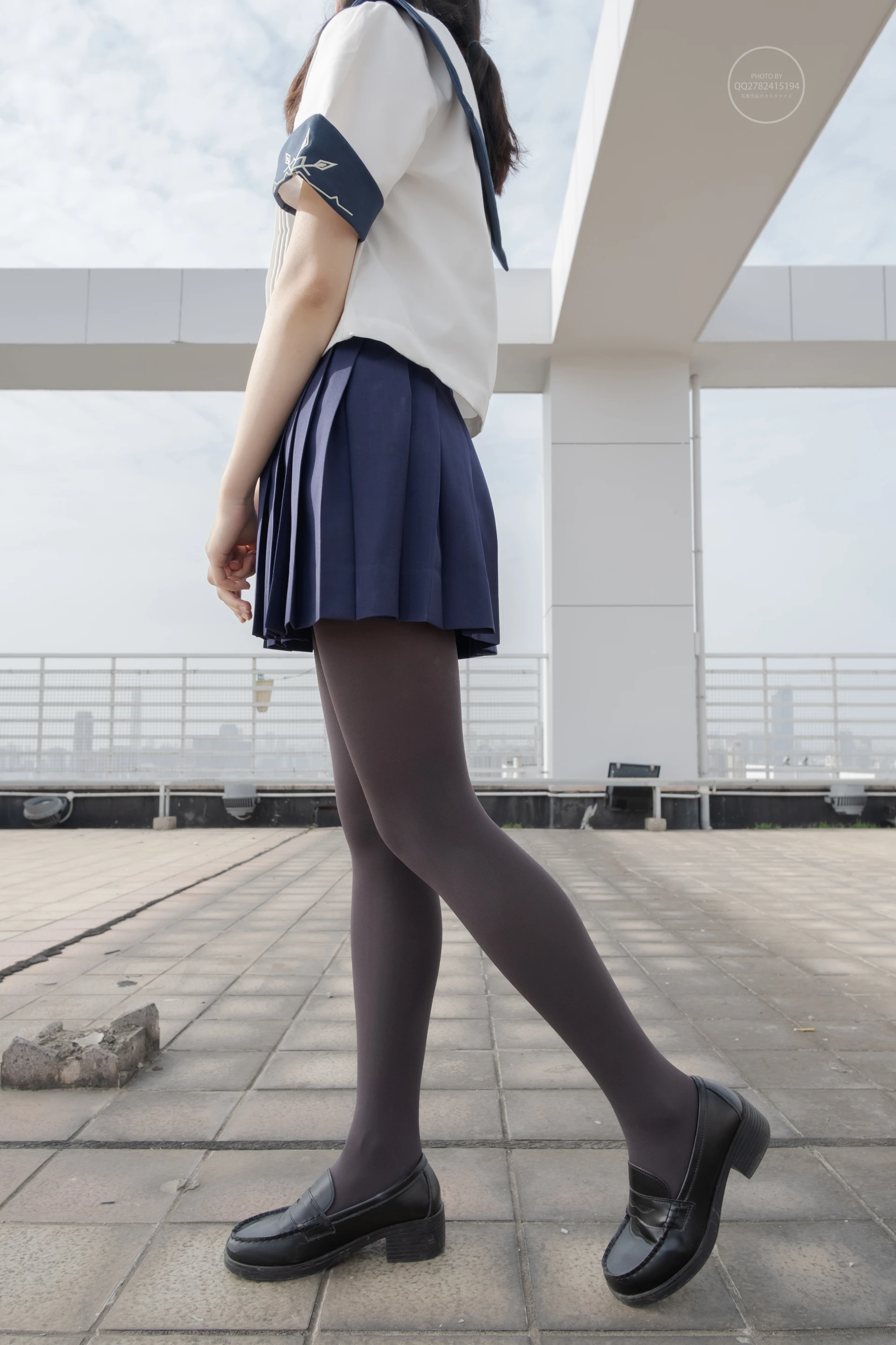 森萝财团 有料-39 小香 黑丝 80D 天台外景 [90P-793.2MB]JK, JK制服, 可爱, 小香, 有料, 森萝财团, 水手服, 灰丝, 美腿, 美足, 黑丝