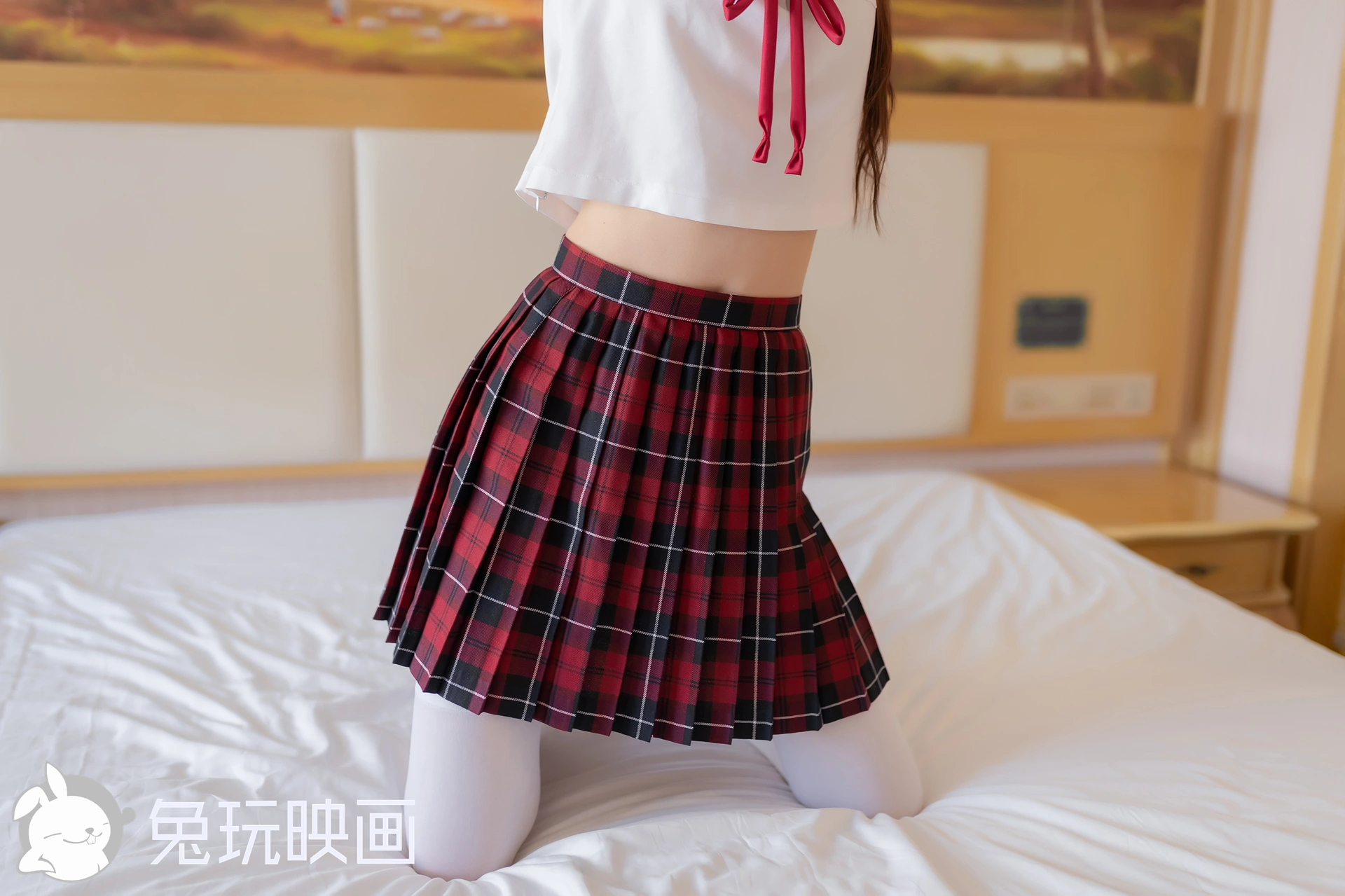 C33.003 红格裙 [39P-73MB]