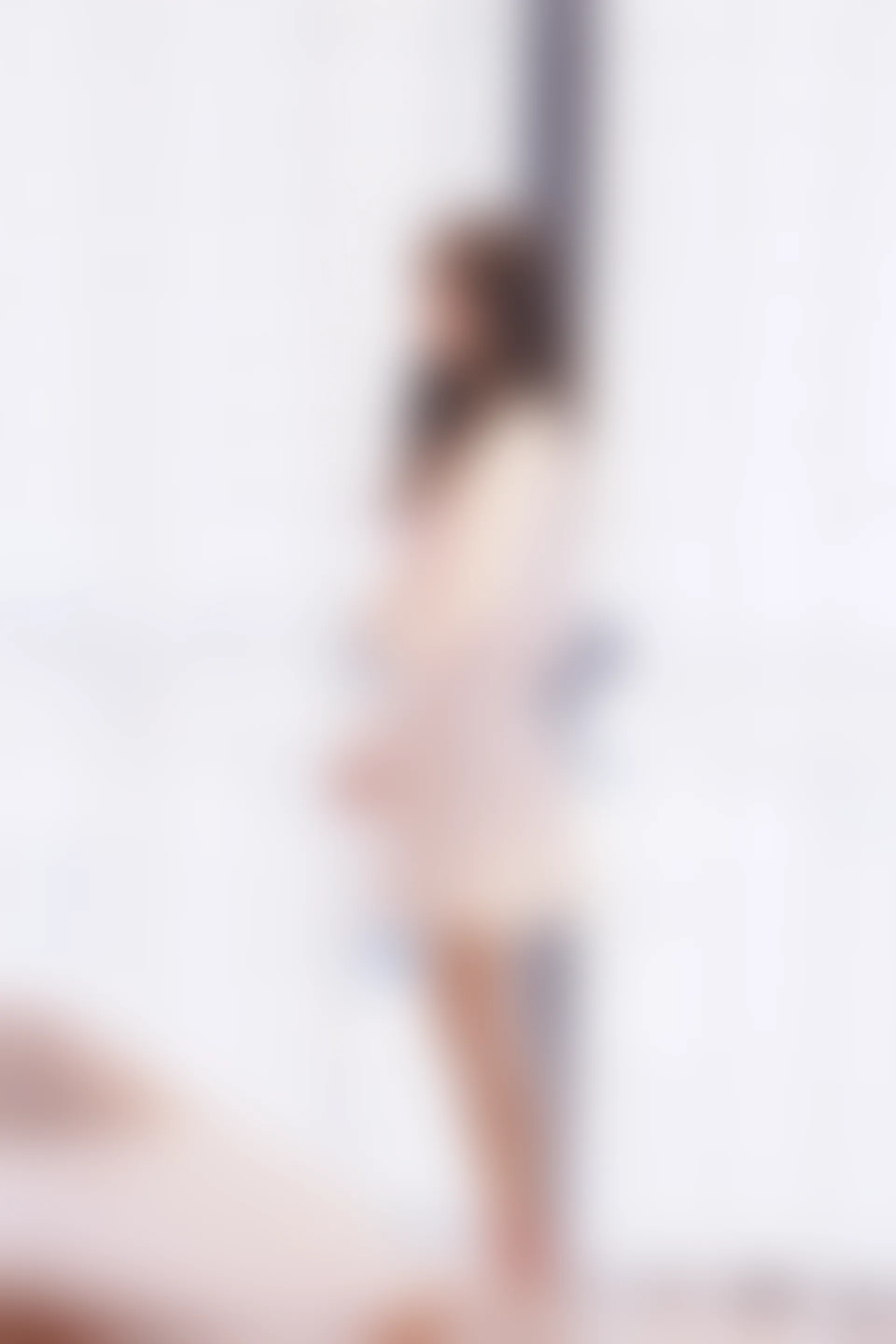 初夏女神 NO.012 沙沙~S码粉白色套搭配小白鞋[104P-1V-6.4G]