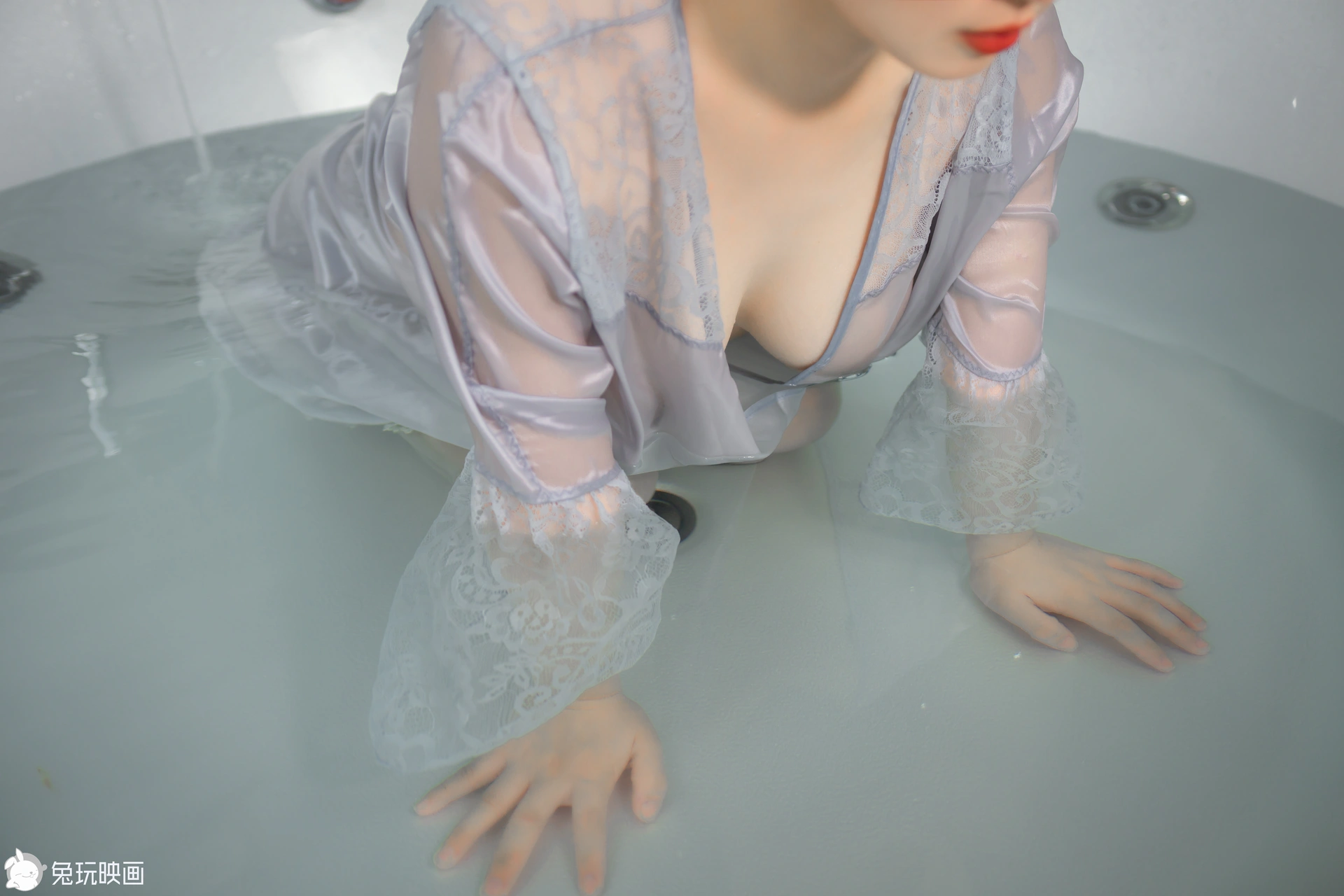 C19.007 桃子的睡衣 [44P-383MB]