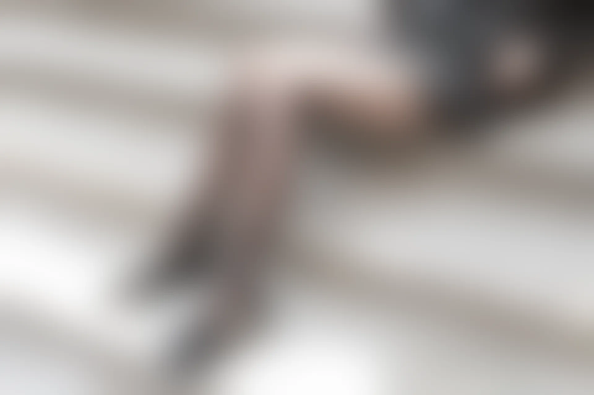 C05.008 阳光下的黑丝 [40P-76MB]