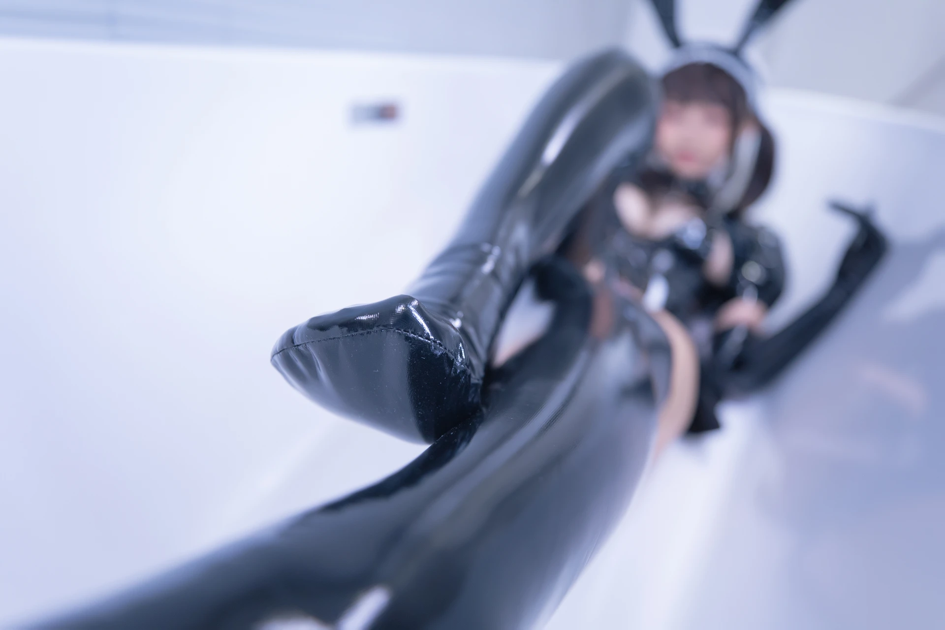 神楽坂真冬 第三季 序号29：女仆主题《愛のラビリンス2 》 [150P2V-601MB]兔女郎, 内衣, 双马尾, 女仆, 神楽坂真冬, 美腿, 美足, 高跟鞋, 黑丝