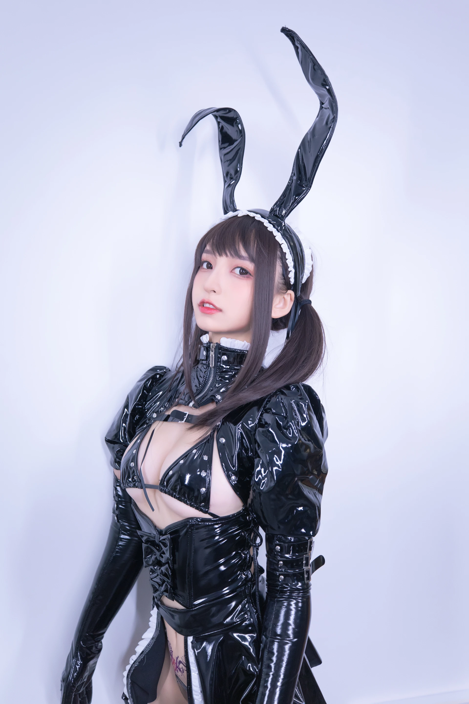 神楽坂真冬 第三季 序号29：女仆主题《愛のラビリンス2 》 [150P2V-601MB]兔女郎, 内衣, 双马尾, 女仆, 神楽坂真冬, 美腿, 美足, 高跟鞋, 黑丝