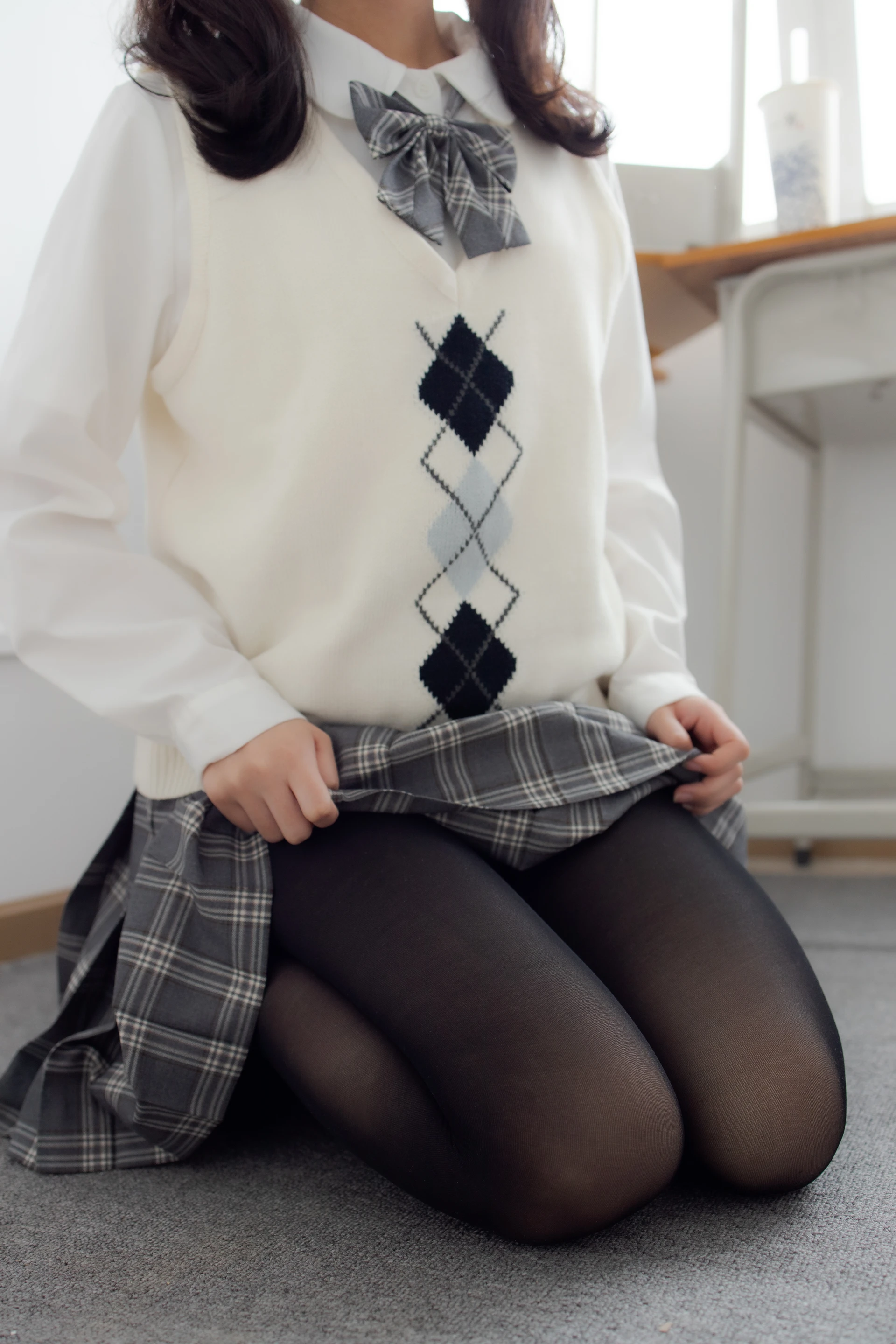 森萝财团 内部-007 教室双马尾黑丝JK学妹 [129P1V-2.56GB]