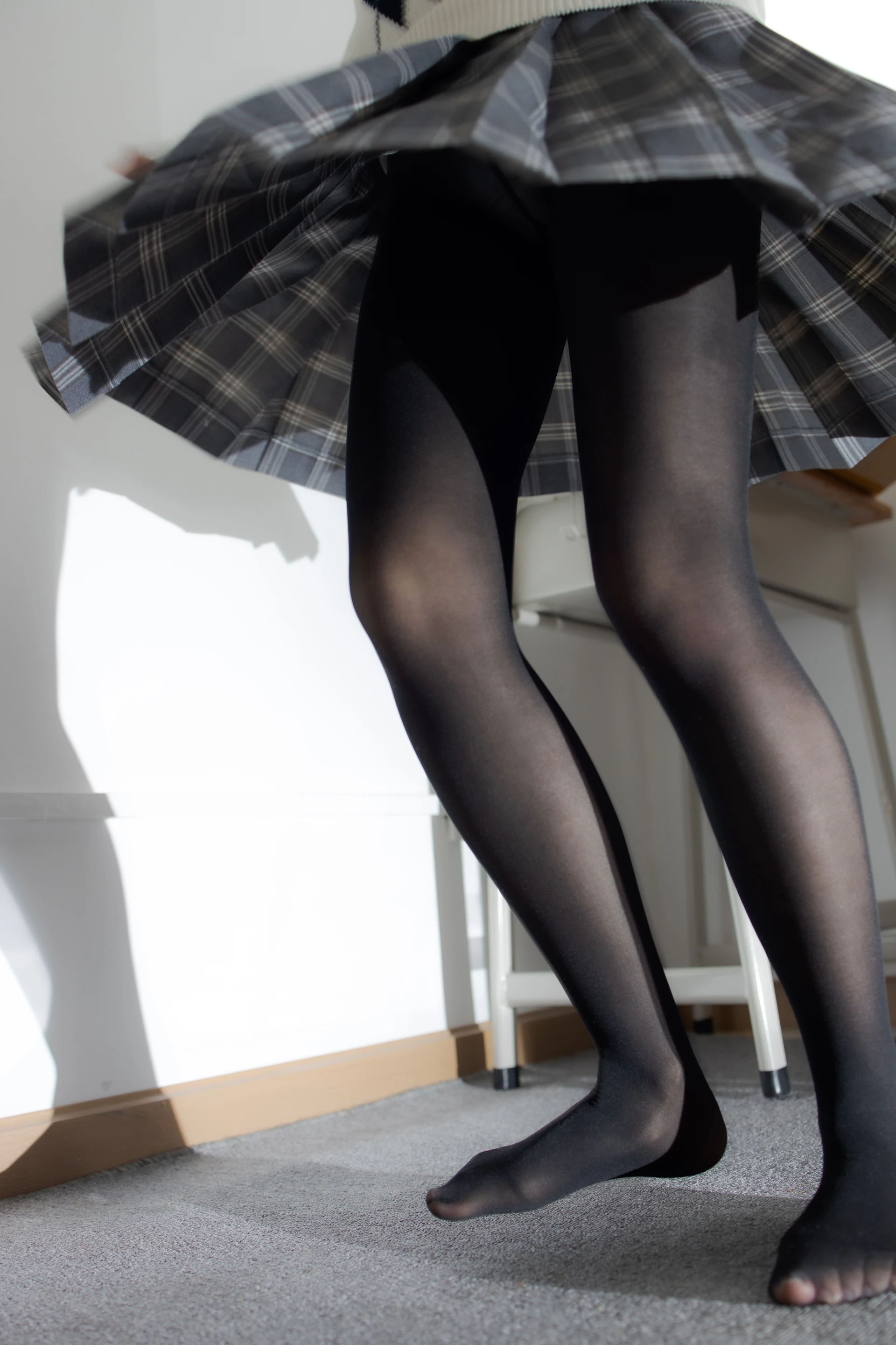 森萝财团 内部-007 教室双马尾黑丝JK学妹 [129P1V-2.56GB]