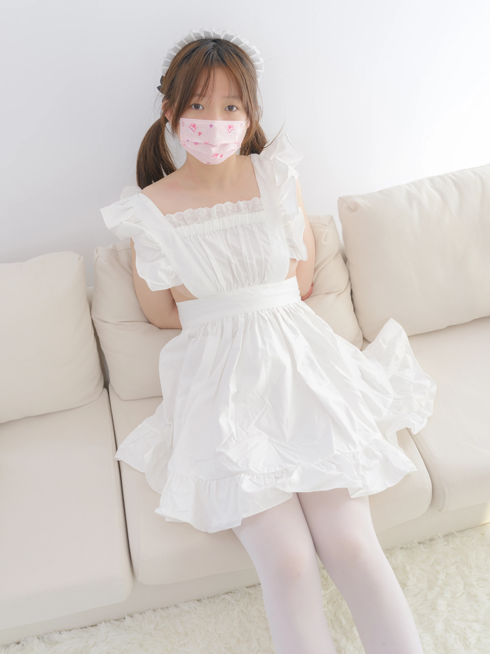森萝财团 热池-01E 4K 双马尾白丝女仆 [104P1V-6.18GB]