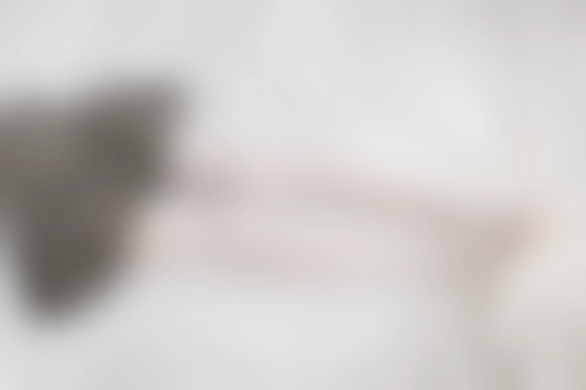 C43.007 吊带白丝袜 [40P-65MB]