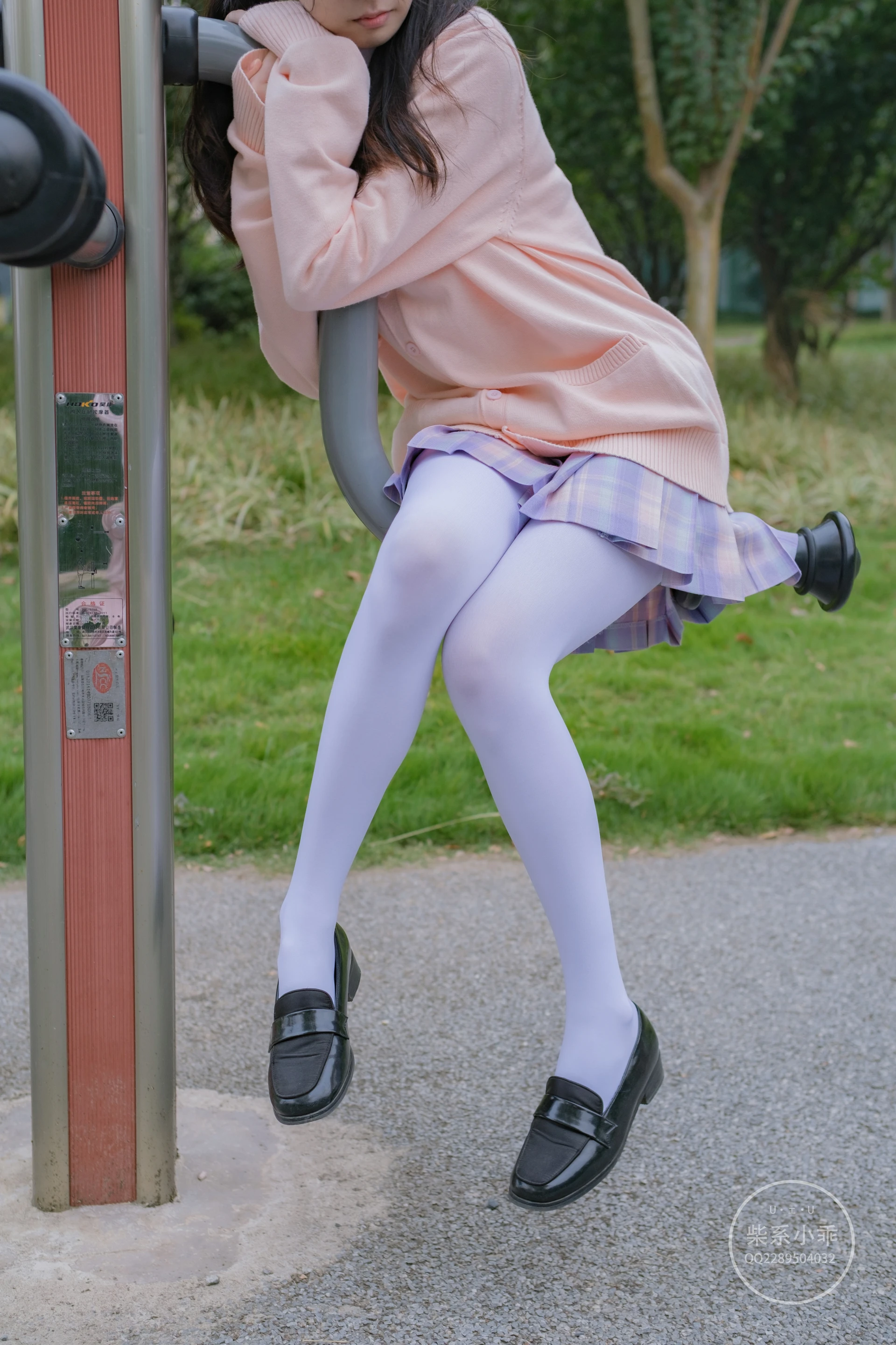 稚乖画册 颓废-01 JK制服白丝双马尾 [73P-596.5MB]JK, JK制服, 双马尾, 可爱, 白丝, 稚乖画册, 美腿, 美足, 颓废