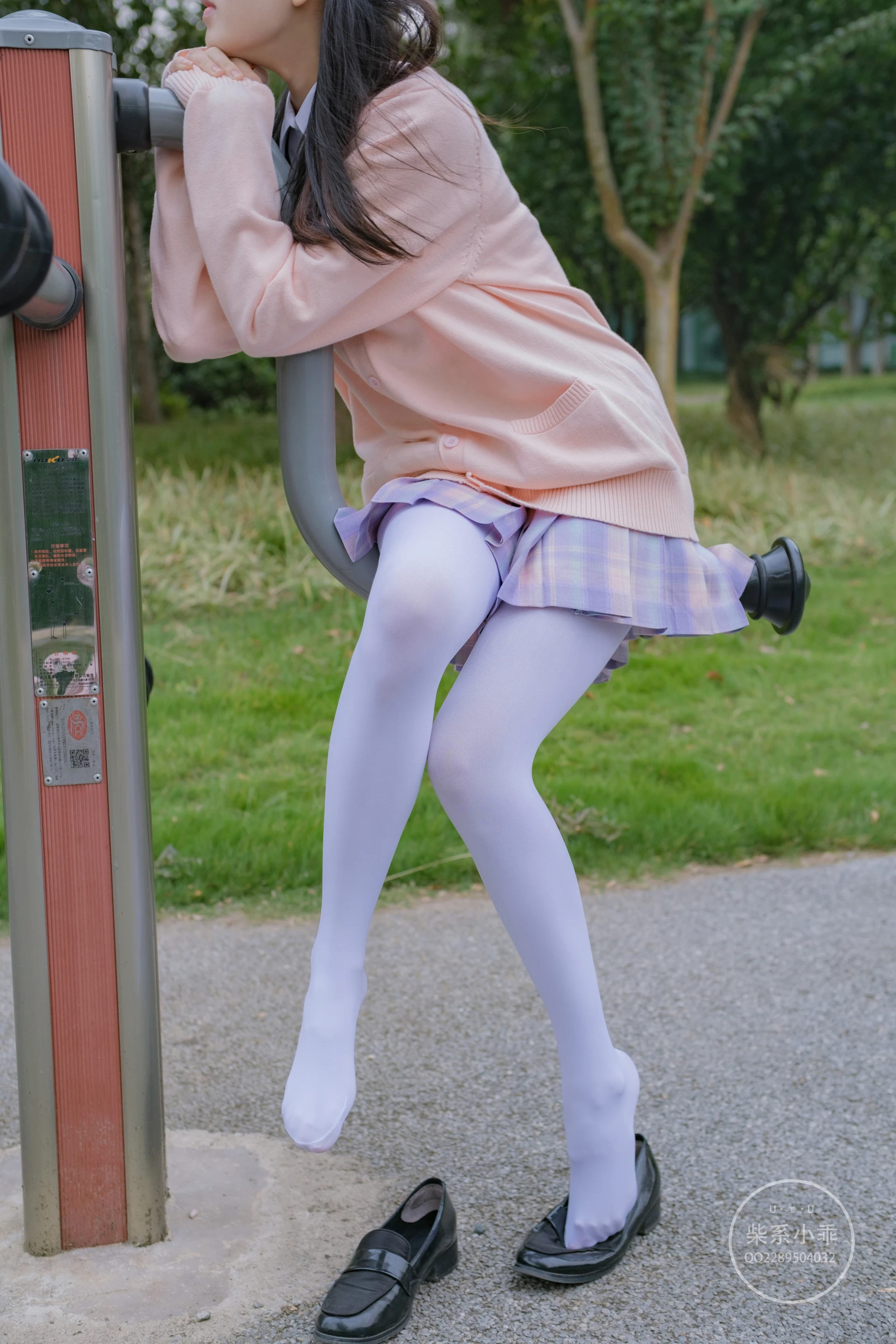 稚乖画册 颓废-01 JK制服白丝双马尾 [73P-596.5MB]JK, JK制服, 双马尾, 可爱, 白丝, 稚乖画册, 美腿, 美足, 颓废