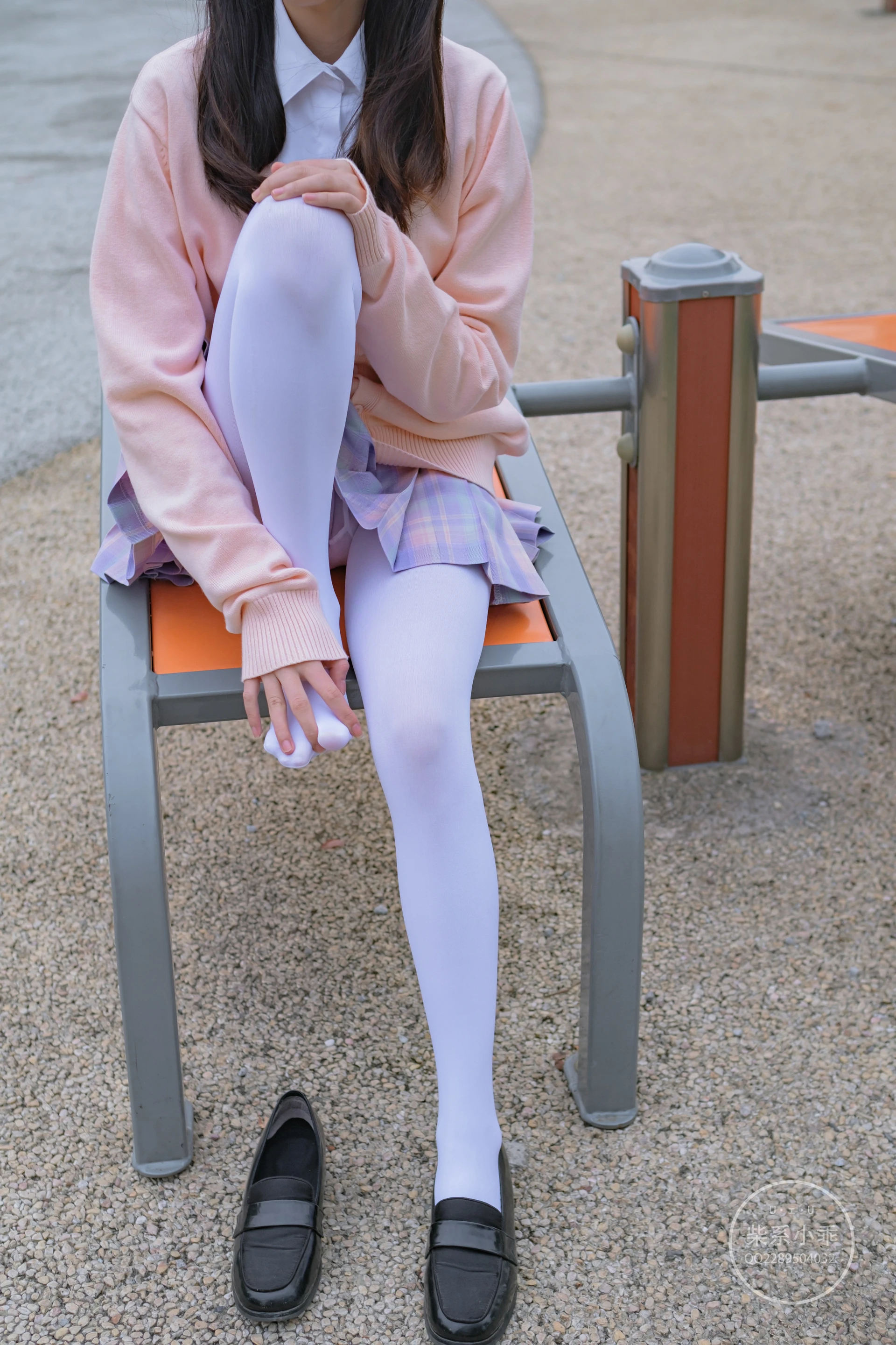 稚乖画册 颓废-01 JK制服白丝双马尾 [73P-596.5MB]JK, JK制服, 双马尾, 可爱, 白丝, 稚乖画册, 美腿, 美足, 颓废