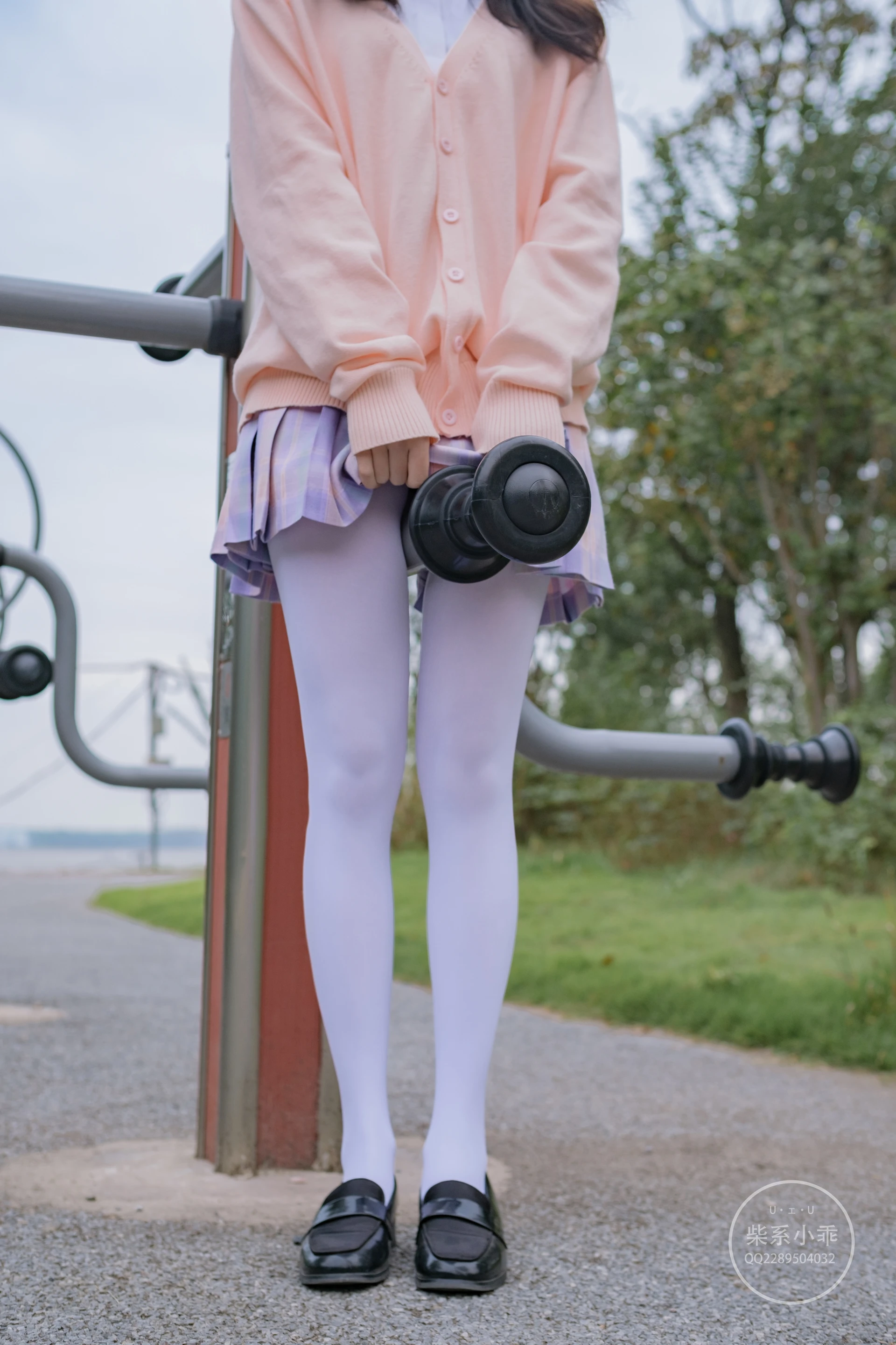 稚乖画册 颓废-01 JK制服白丝双马尾 [73P-596.5MB]JK, JK制服, 双马尾, 可爱, 白丝, 稚乖画册, 美腿, 美足, 颓废